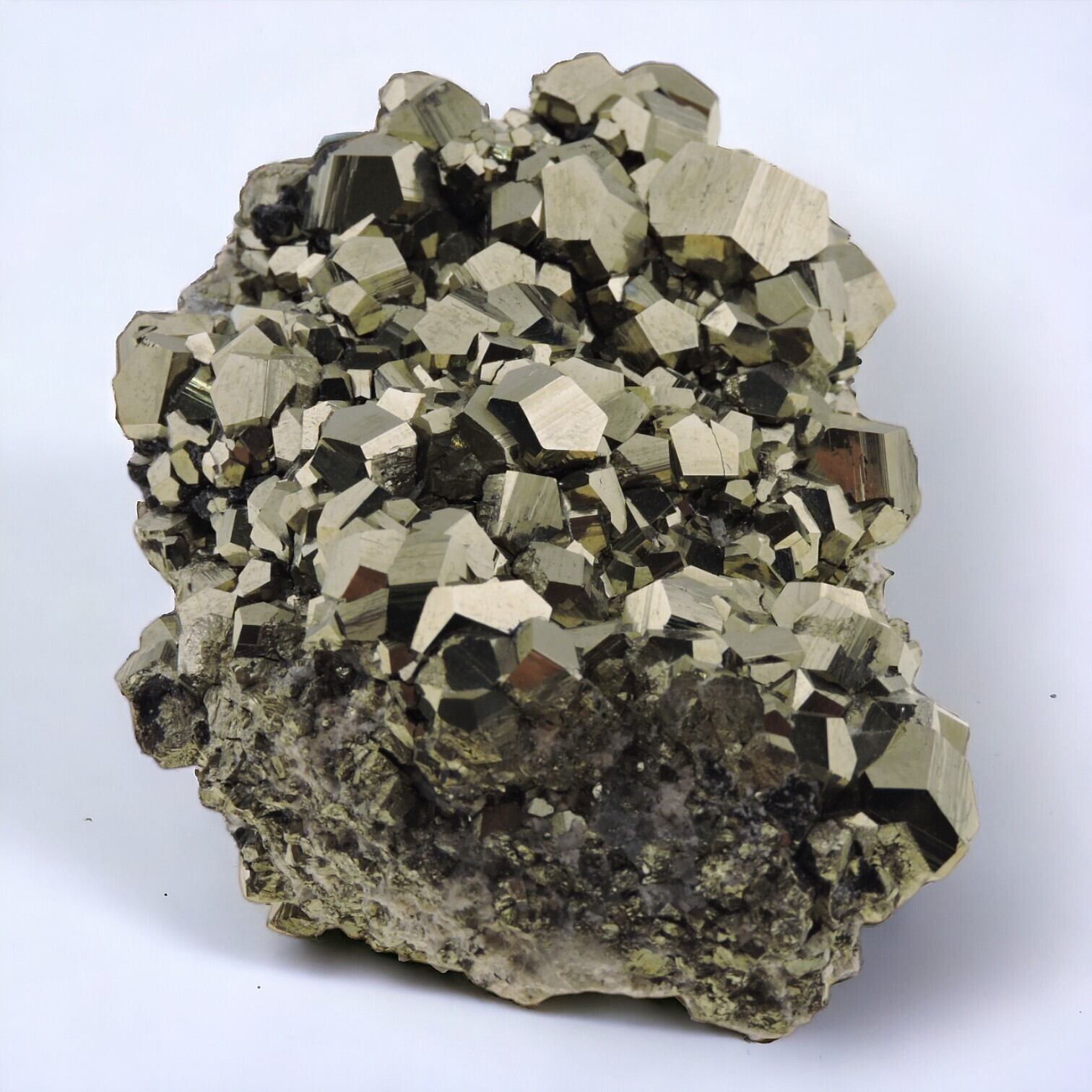 パイライト 黄鉄鉱 クラスター原石【ペルー・ワンサラ鉱山】 最上級の