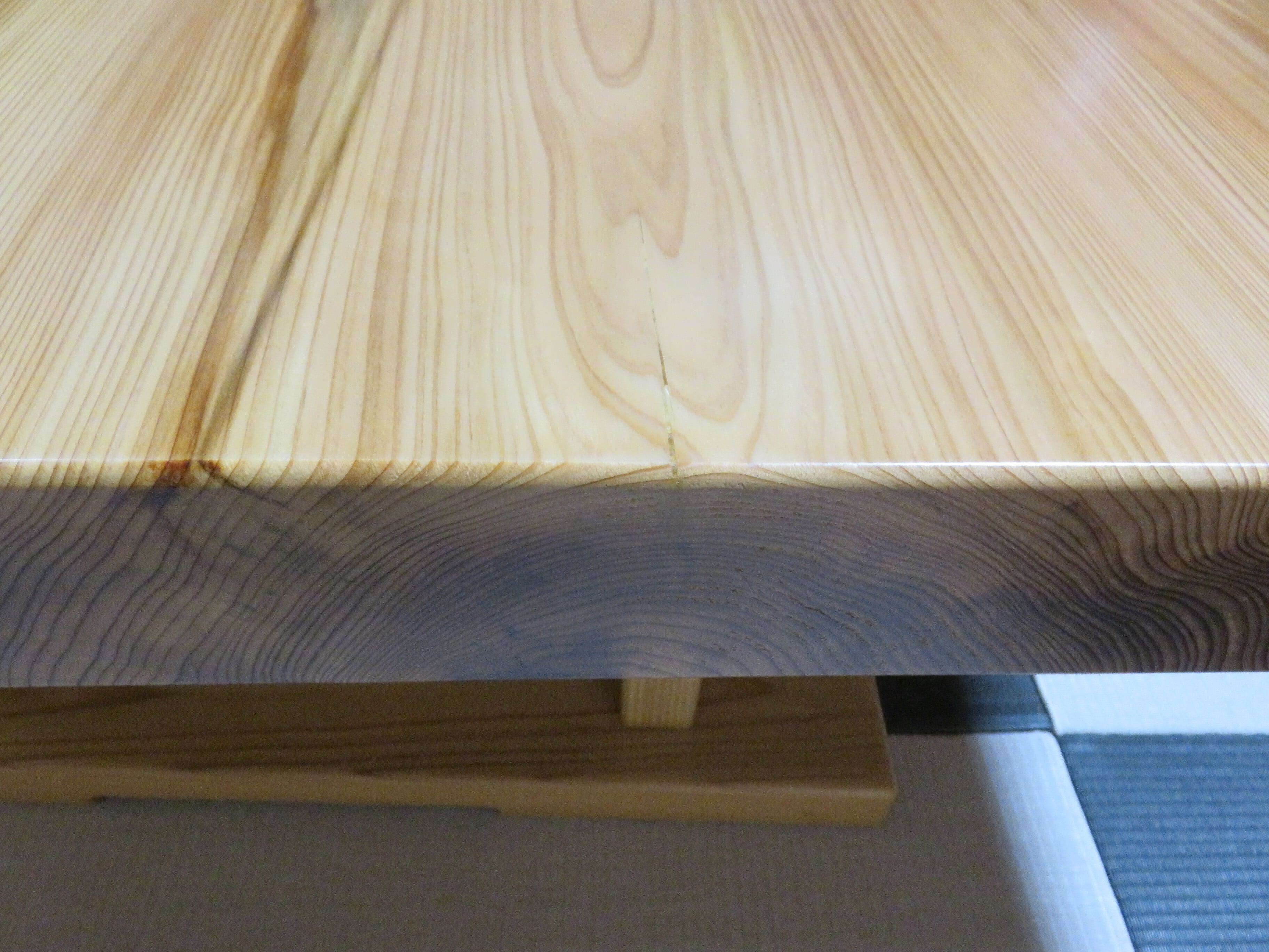 №51秋田杉一枚板☆座卓☆超巾広貴重品！新入荷。 | あきんどウルワシ