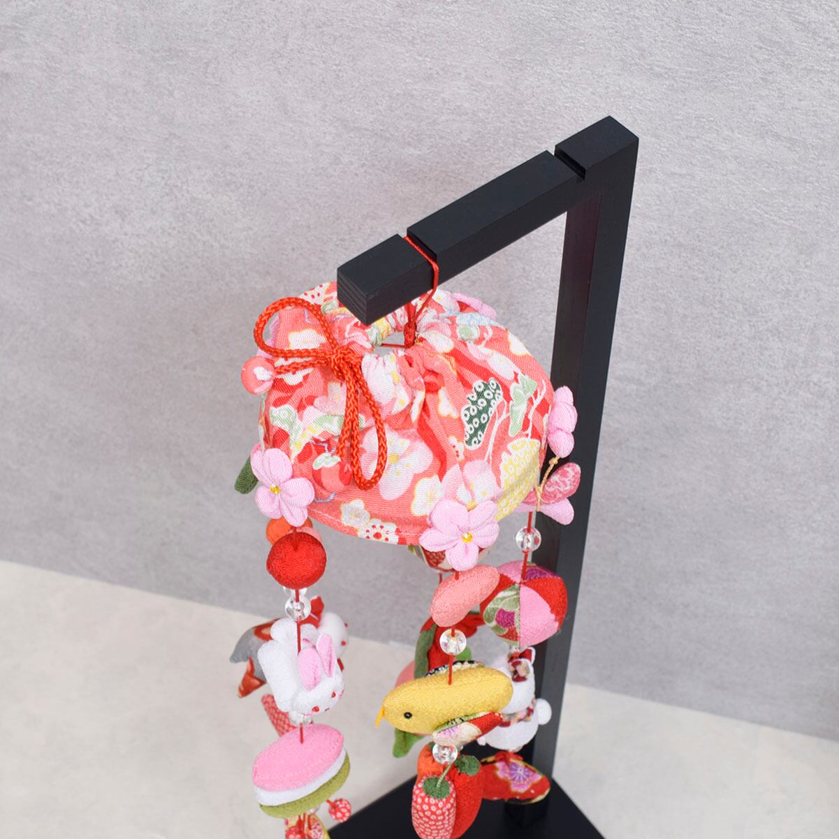 雛人形 つるし飾り【祝うさぎ】五連（小）かわいい｜スタイリッシュ