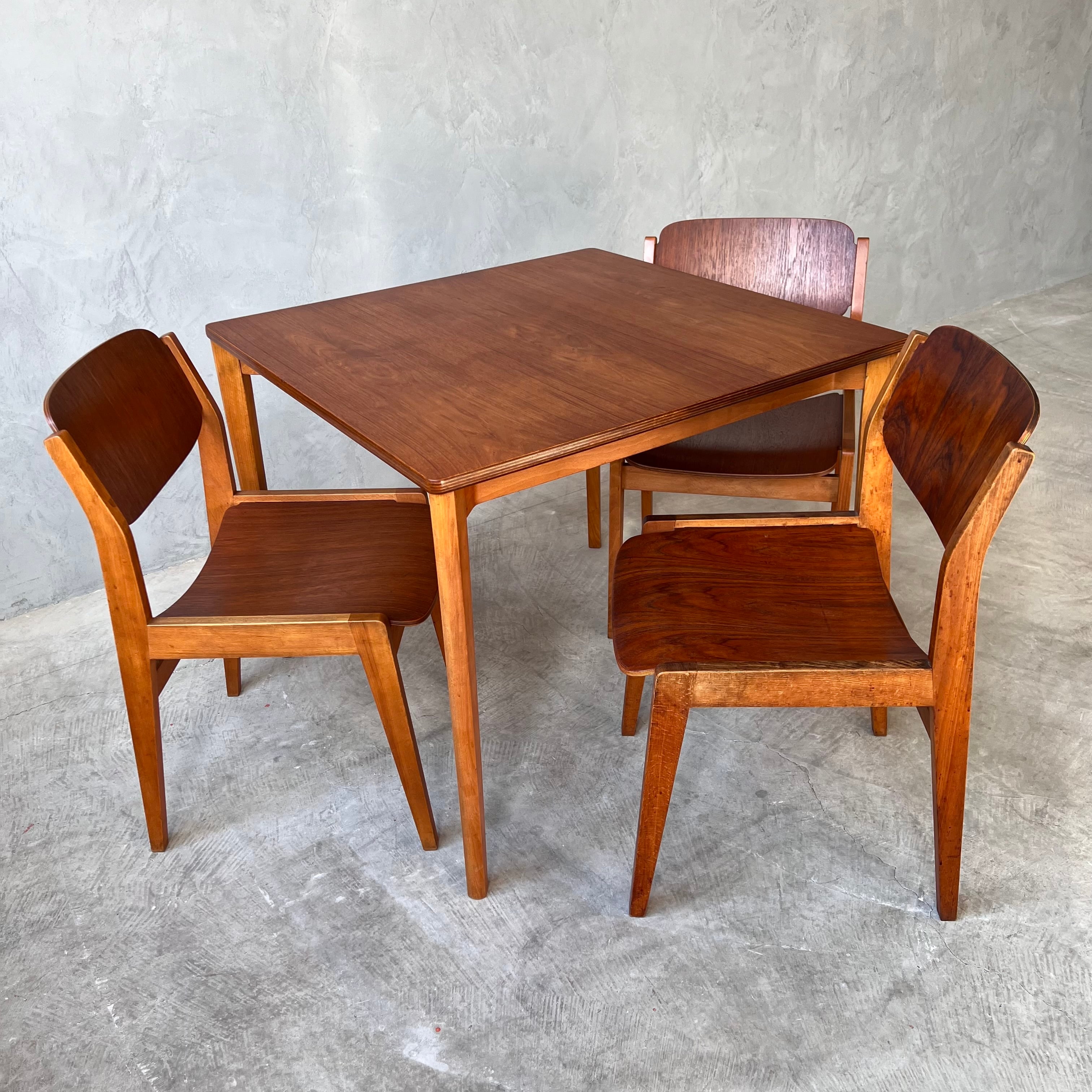 天童木工 水之江忠臣 ブックテーブル | fismic