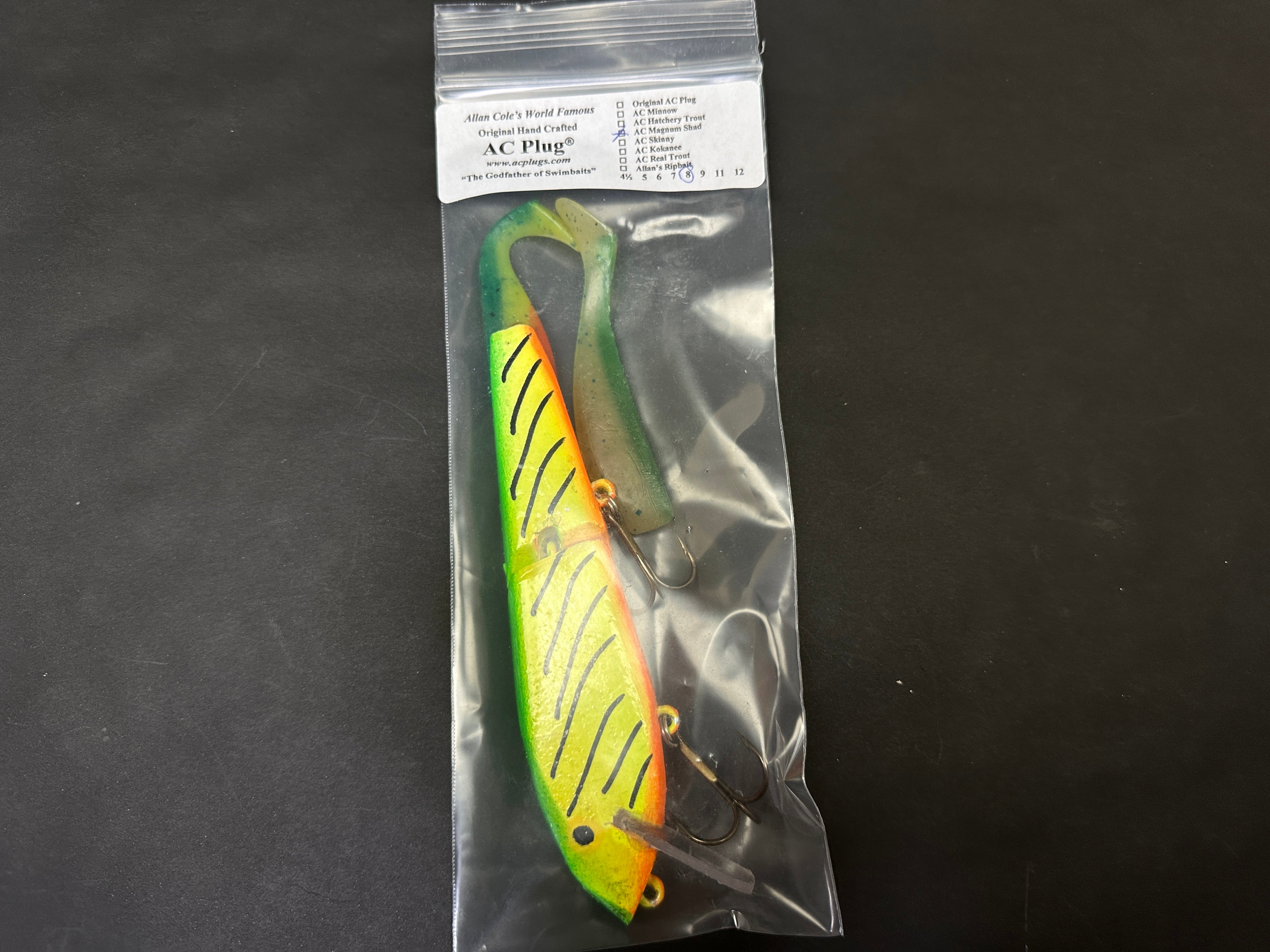 AC Plug MAG SHAD 8inch | ほその釣具店