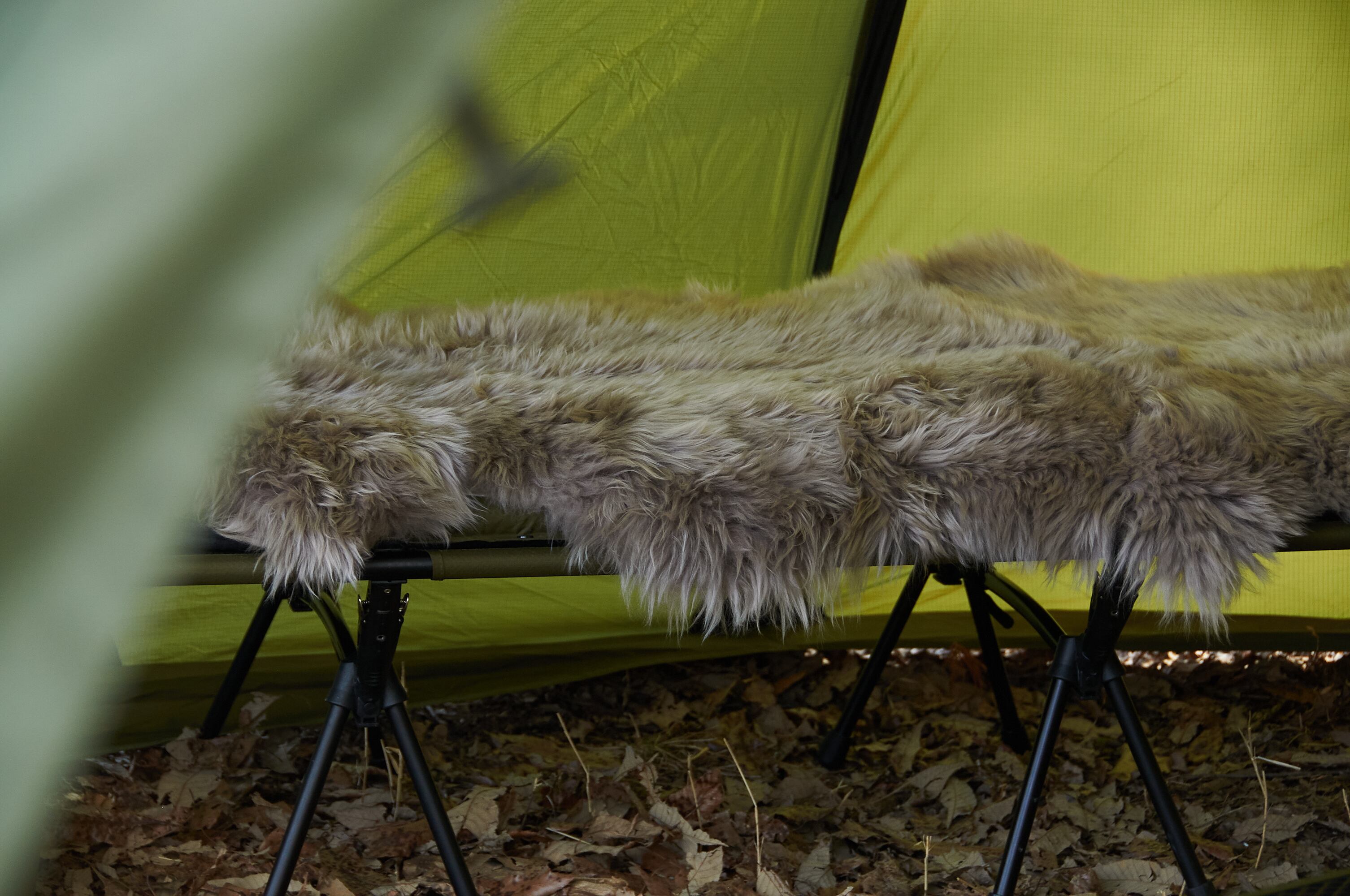 mouton rug for cot #greige | ORCOMPRODUCTS