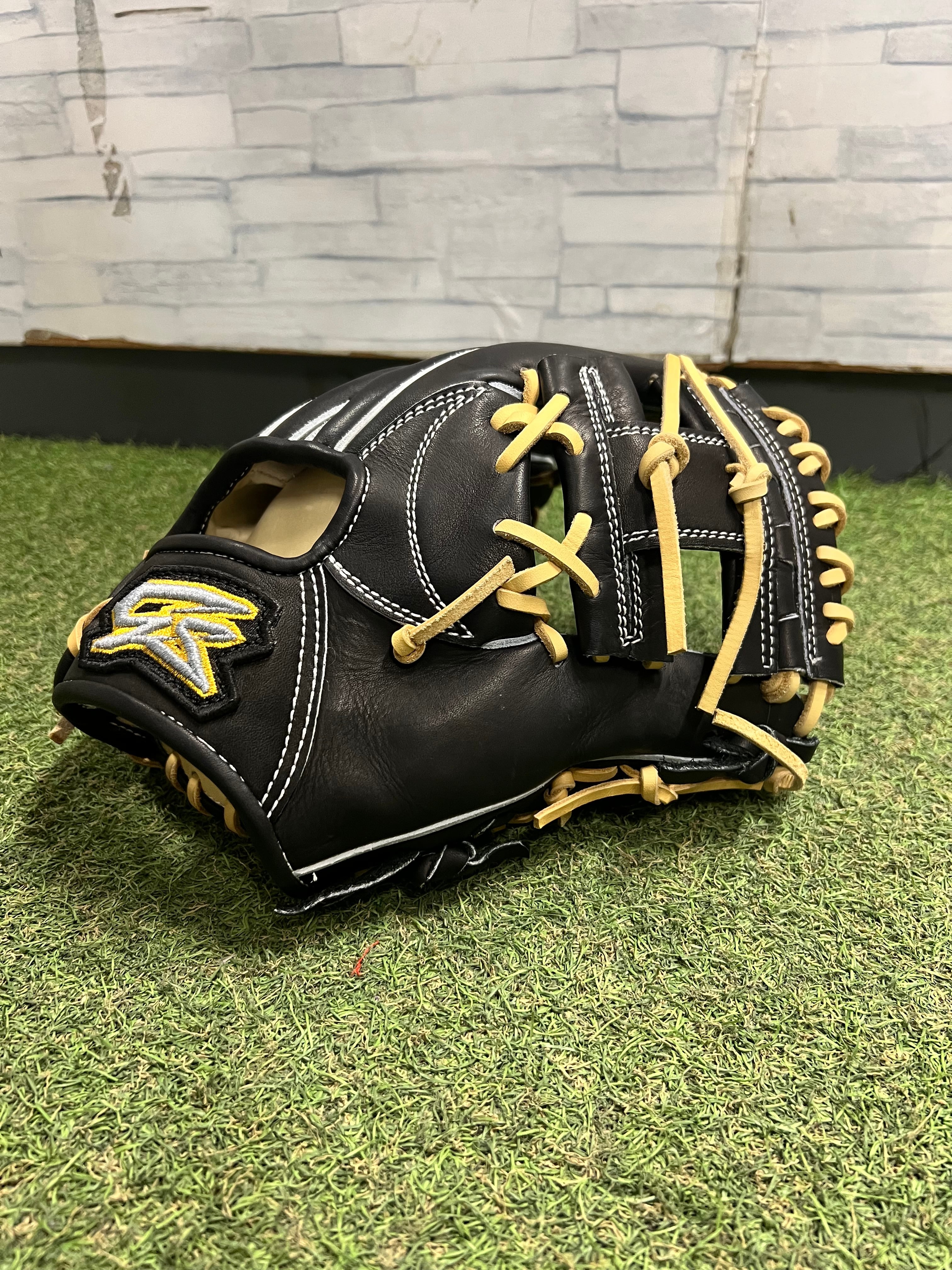 GS 軟式仕様 当て挟み型 ゴリラブラック メーカーガイド型付け済み