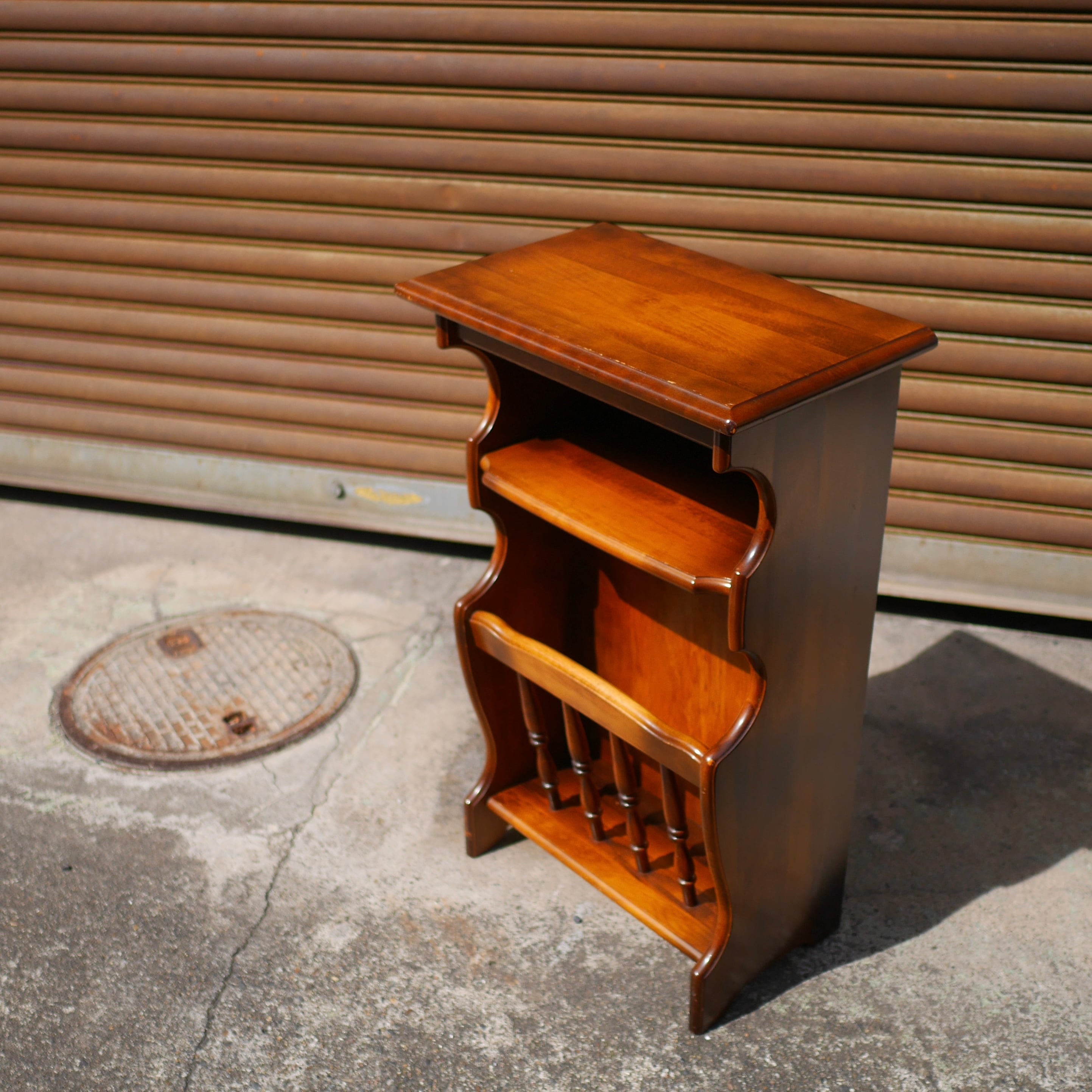 オールドカリモク／マガジンラック | トリノス-torinoth- | 新宿区