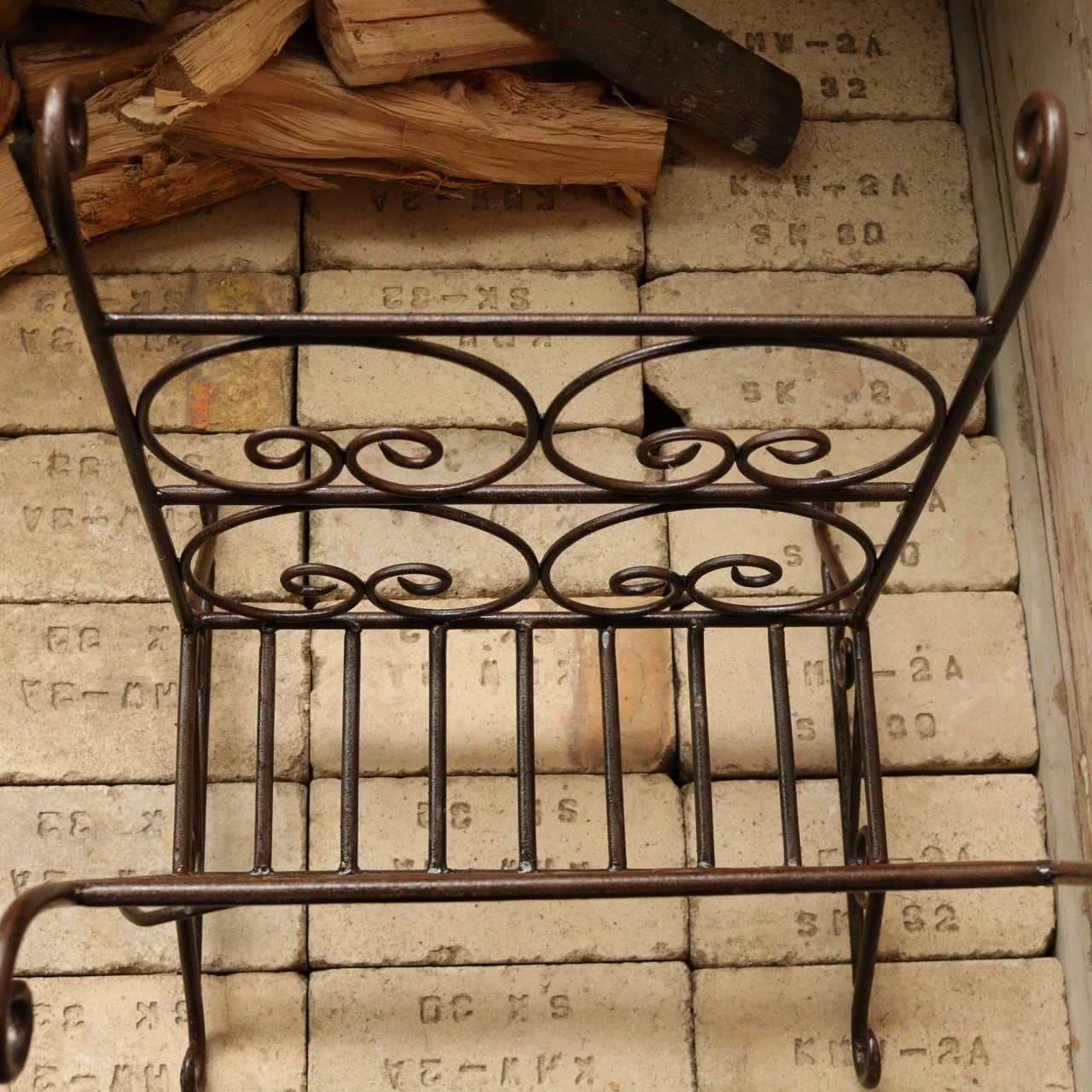 アンティーク マガジンラック アイアン 鉄製 | 直香園芸