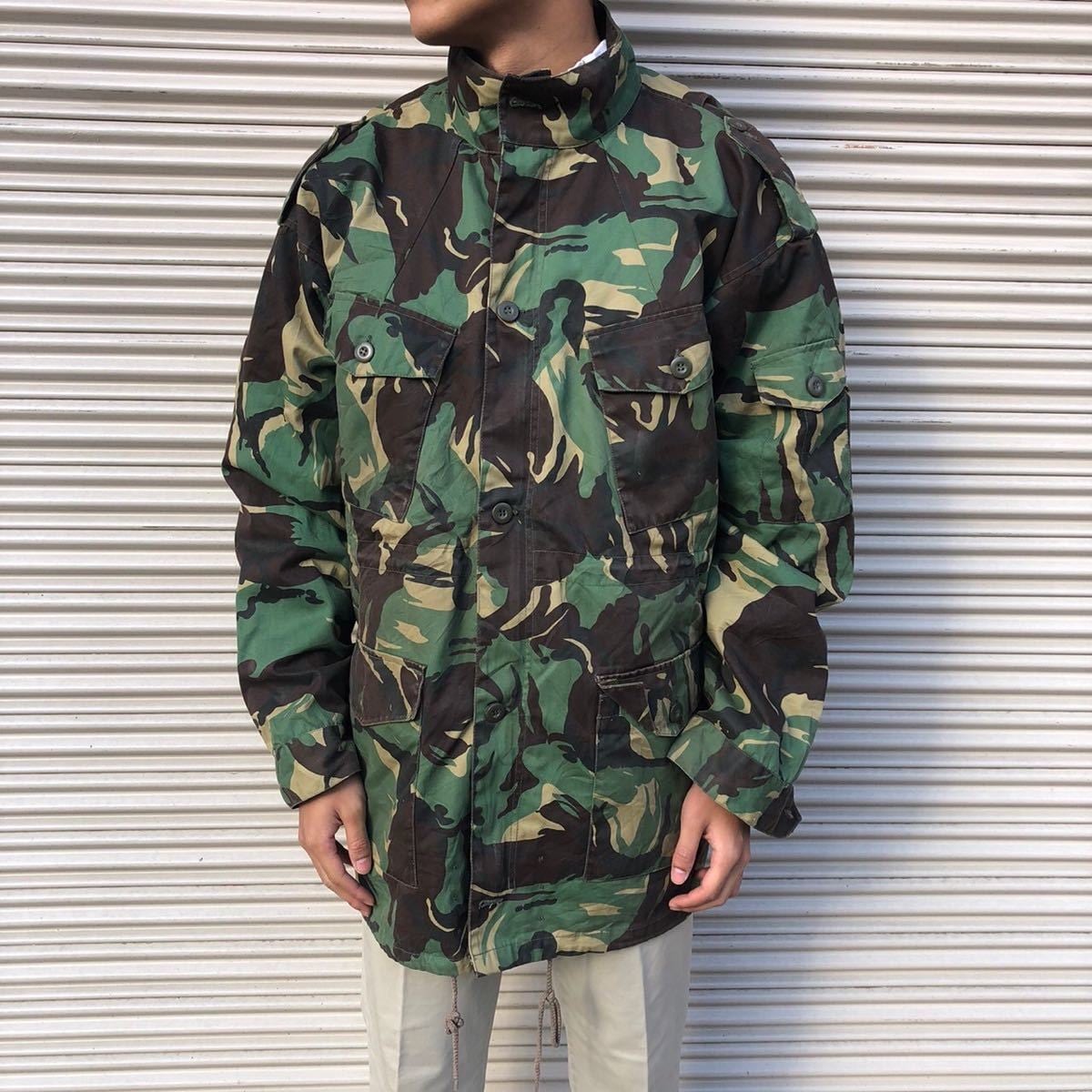 DPM 迷彩 ミリタリー集 UK初版 写真 グラフィック デザイン マハリシ