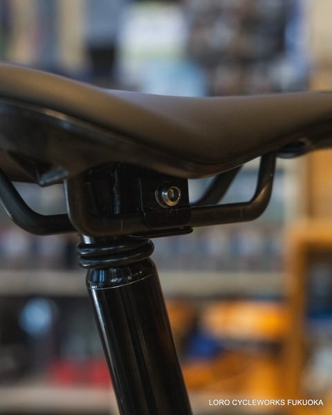 Brompton Superlight Carbon Saddle 【Tline純正】 | LORO ONLINE STORE