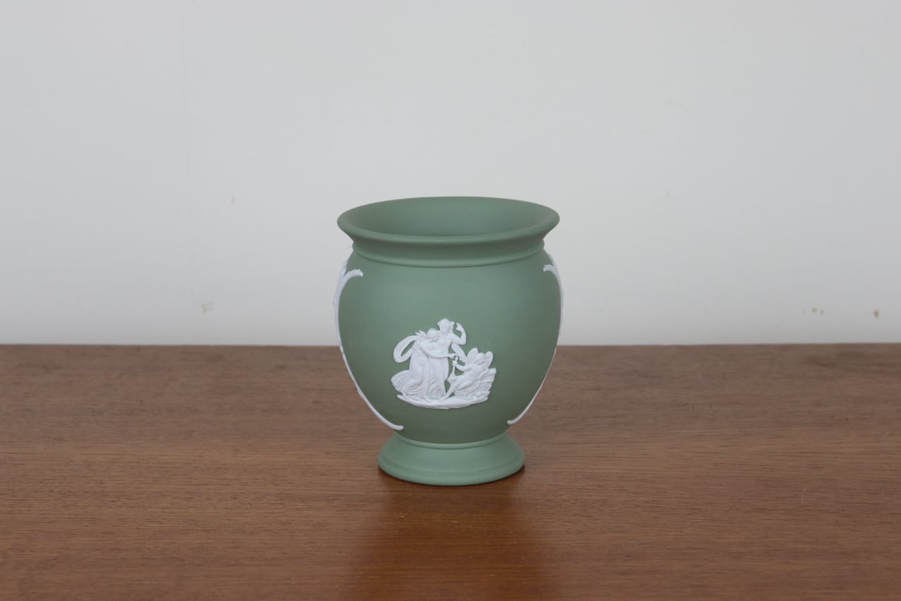 ウェッジウッド ジャスパー 花瓶 セージグリーン フラワーベース
