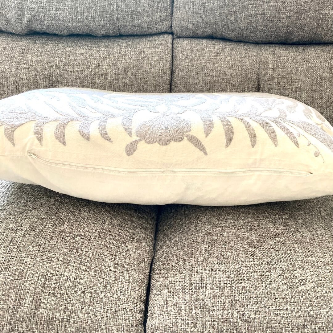 クッションカバー オトミ刺繍 グレー系 動物 植物 花 メキシコ雑貨