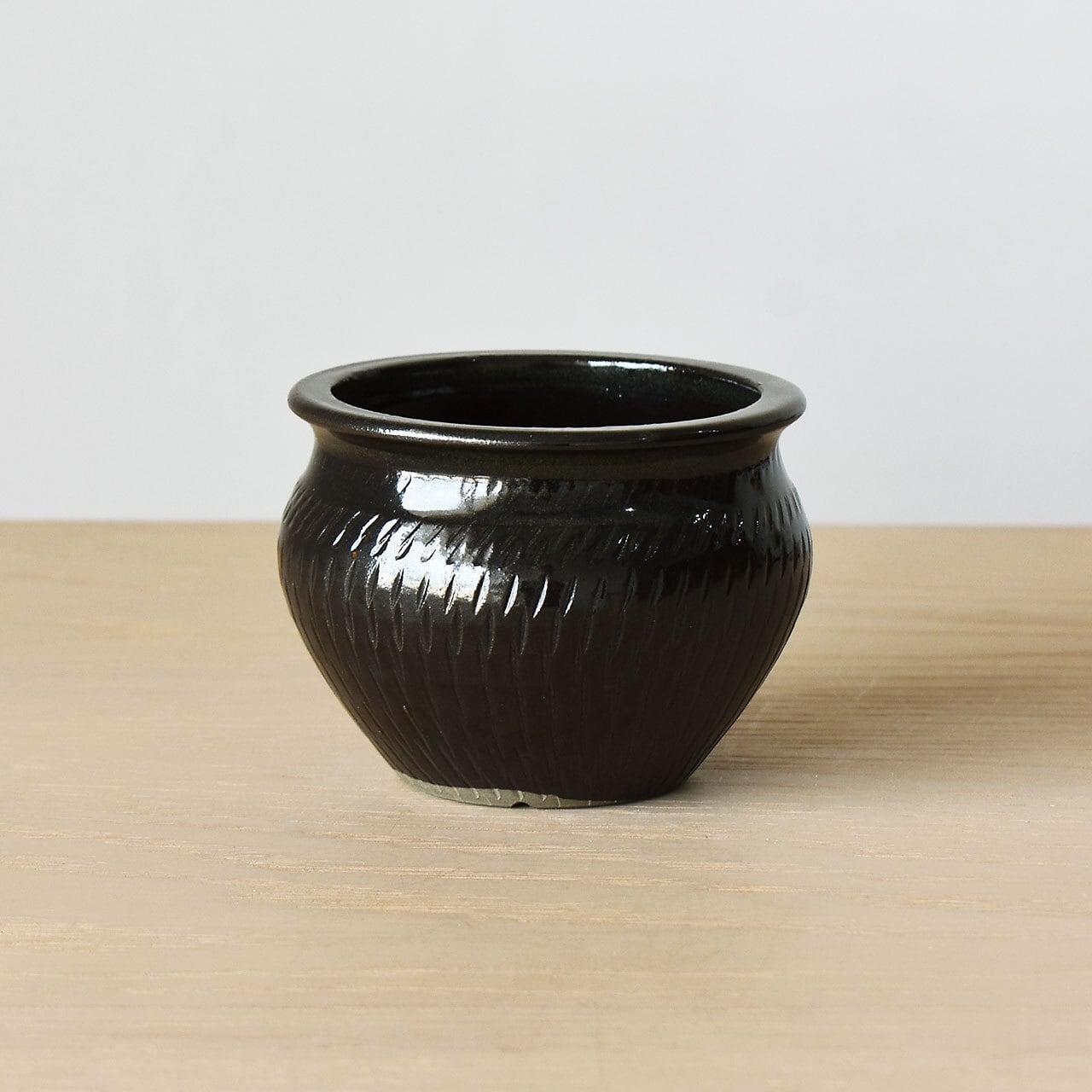 小鹿田焼 坂本浩二窯 植木鉢（黒・飛び鉋） | マルクトスコレー