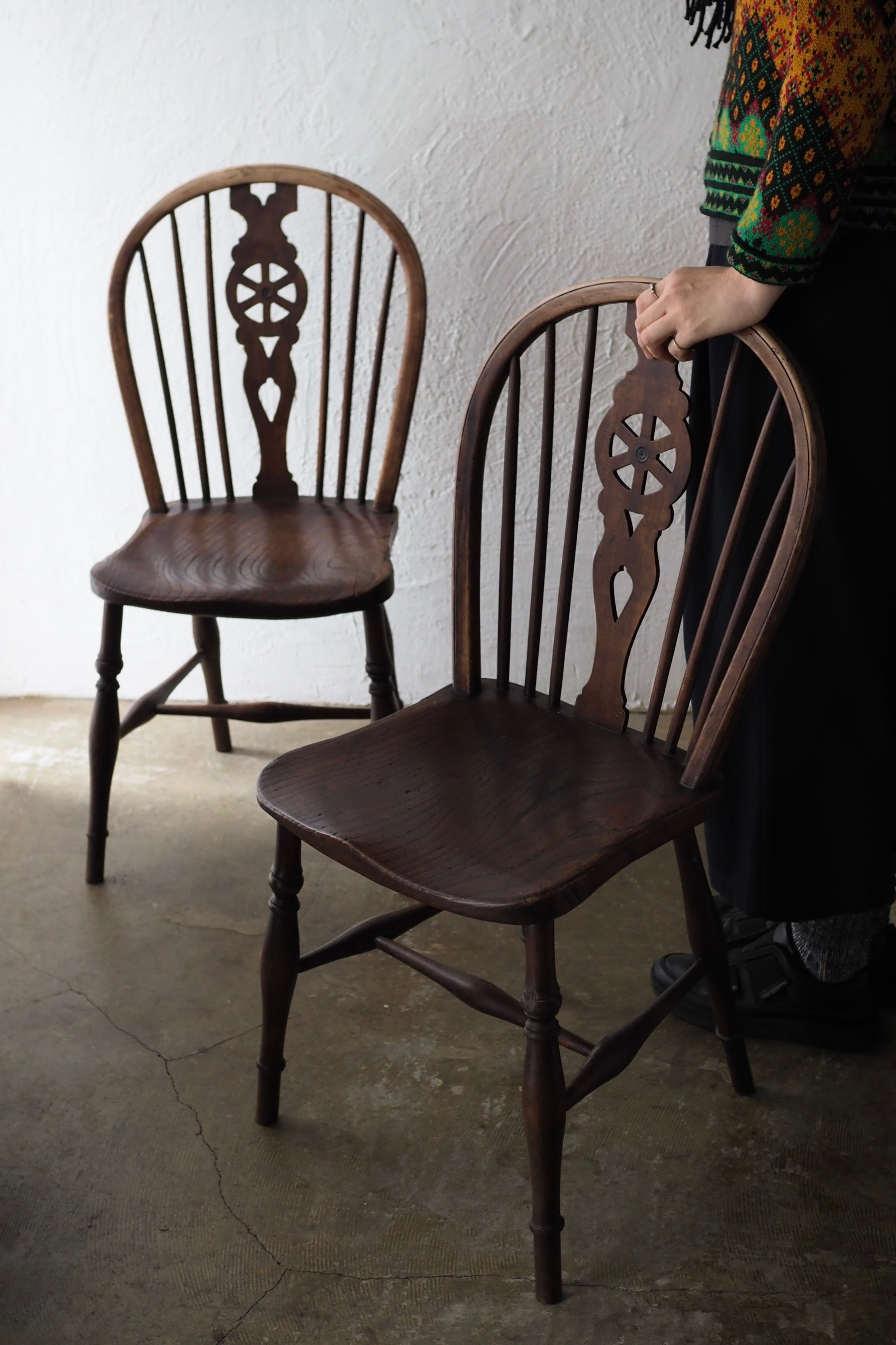 アンティーク ホイールバックチェア-antique wood chair