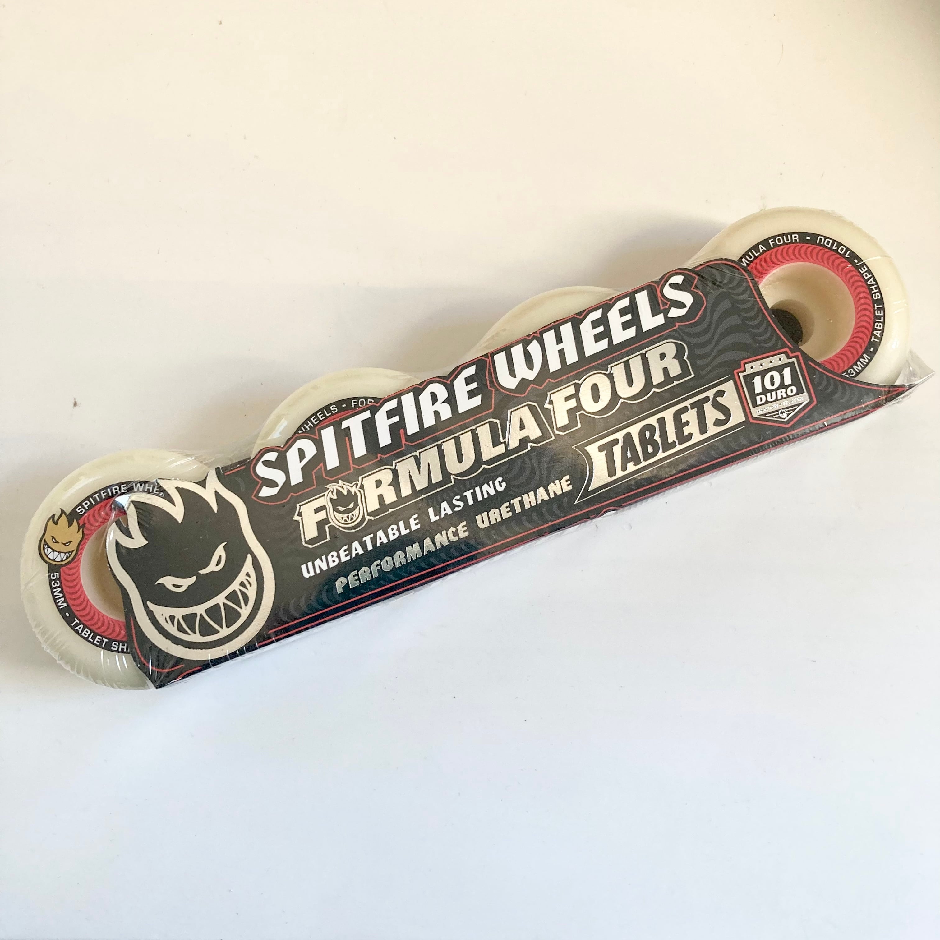 再入荷】Spitfire Formula Four Tablet 101a Wheels Red & Natural