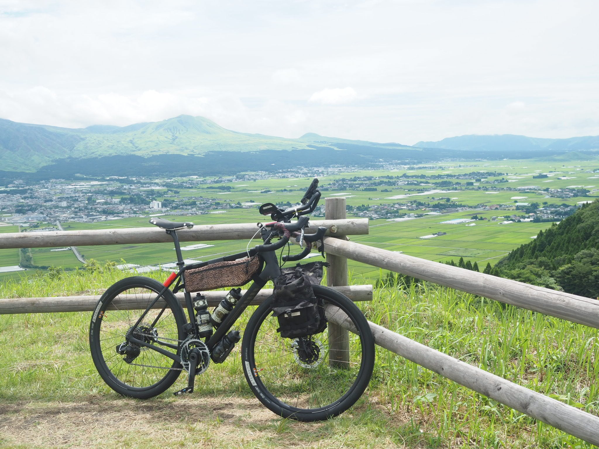 OUTER SHELL ADVENTURE】HALF FRAMEBAG (MULTICAM BLACK X-PAC