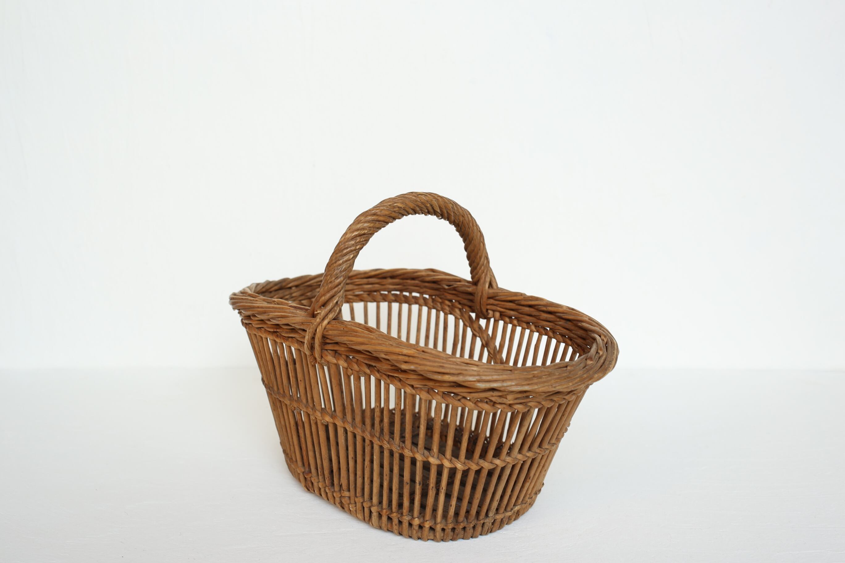 フランス アンティーク ヴィンテージ パニエ ラタン 収穫用カゴ（小