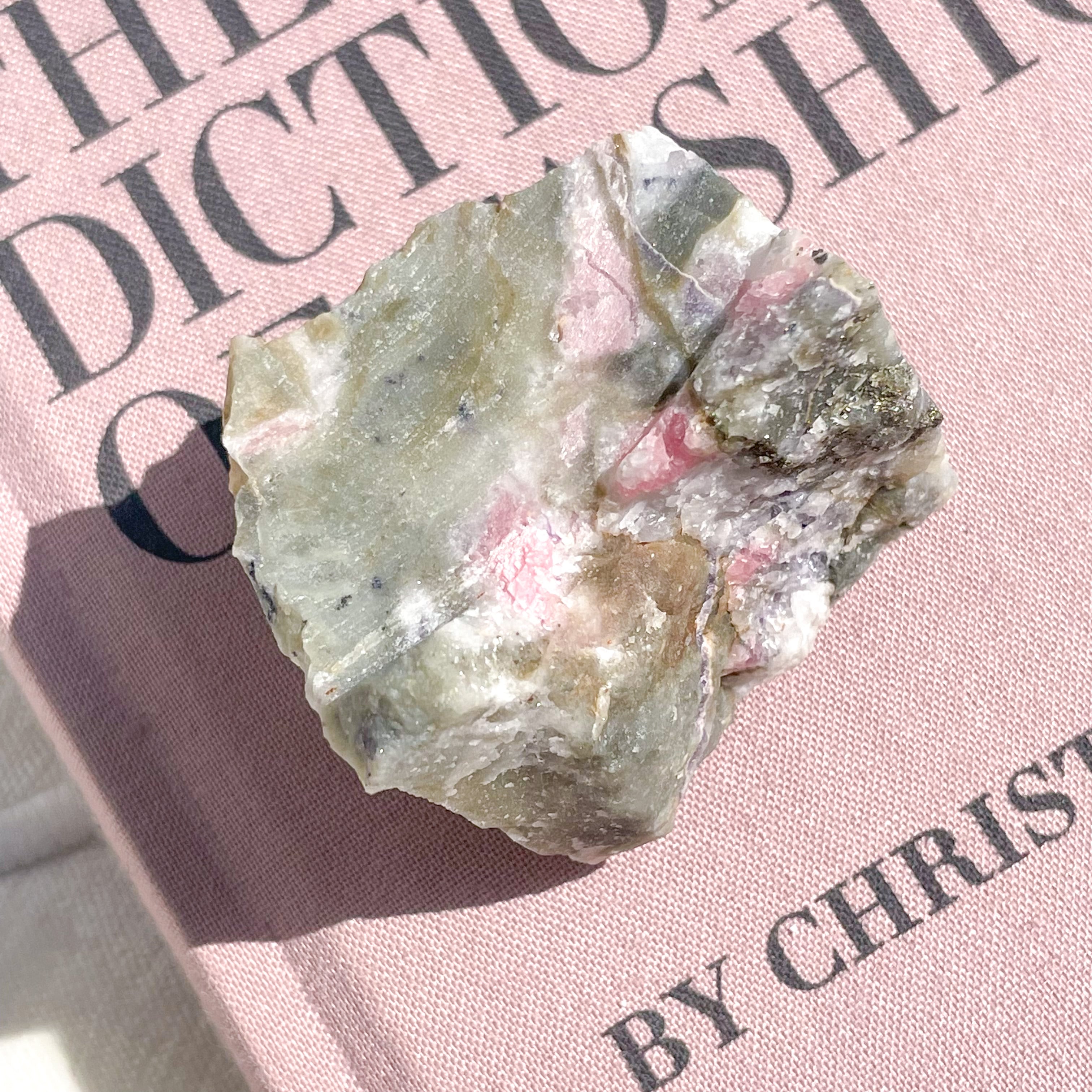 Rhodochrosite & Fluorite & Pyrite (共生原石2) ✧ ロードクロサイト