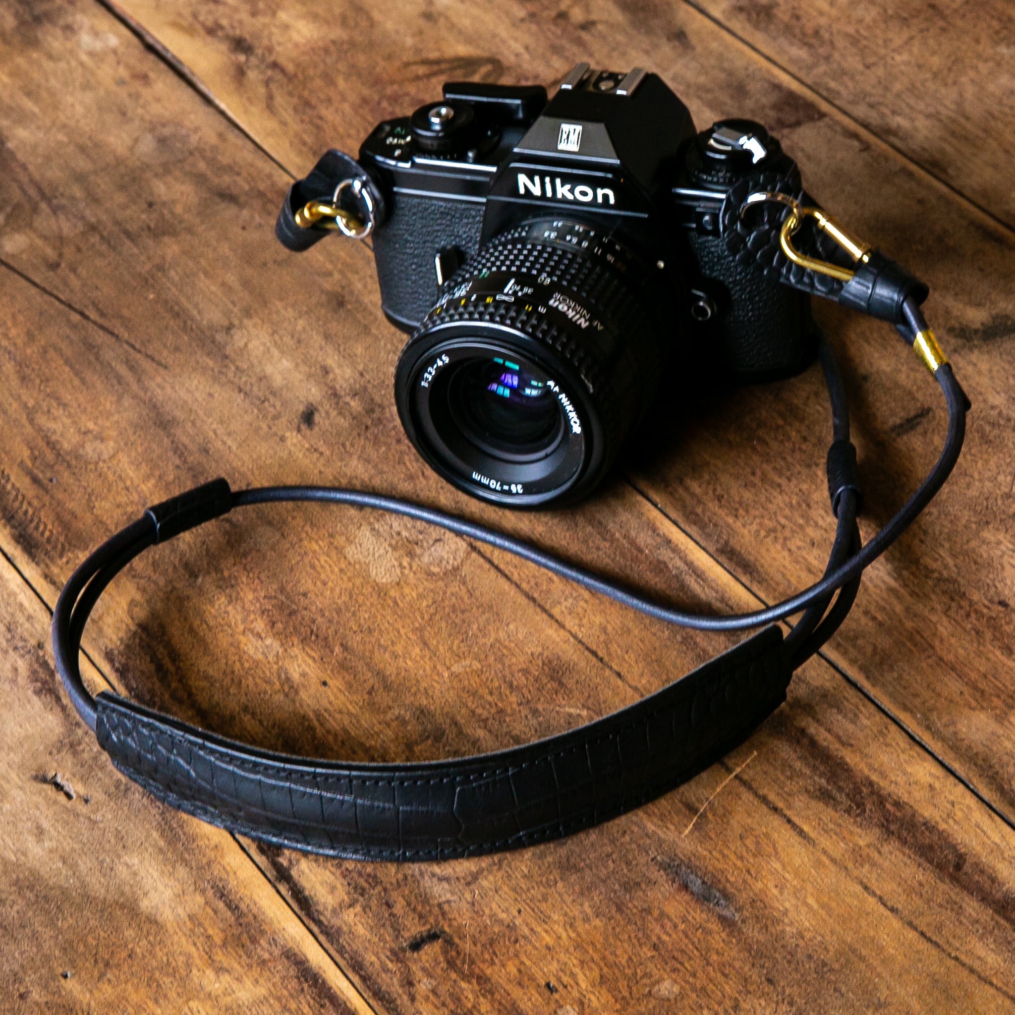 クロコ型押しレザー×革紐》ダブルコードストラップ | Pay ID