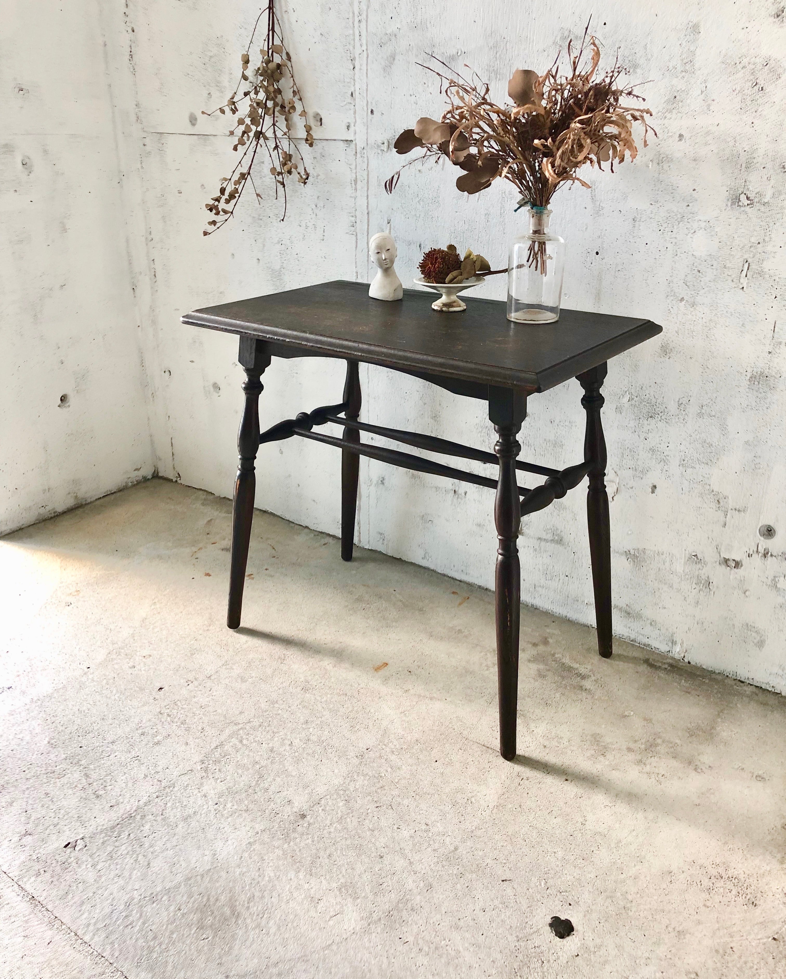 ろくろ脚のサイドテーブル［古家具］ | giraffes craft