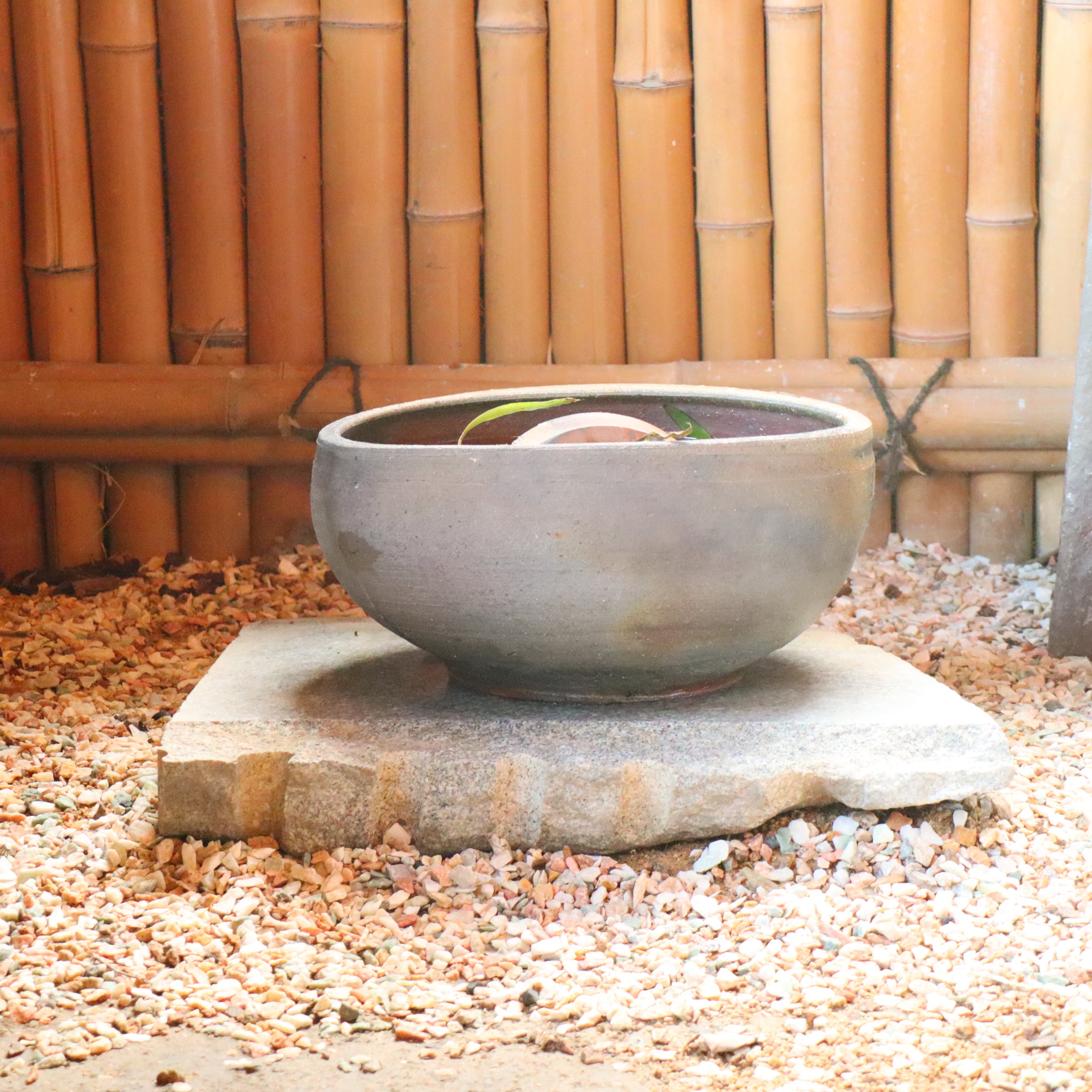 備前焼 東児の花窯 睡蓮鉢 メダカ鉢 めだか鉢 横33㎝×高さ17