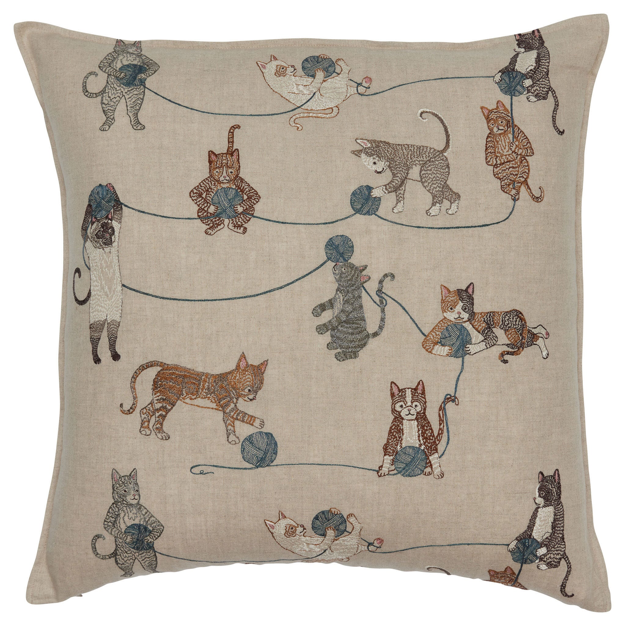CORAL&TUSK [Playful Cats Pillow] 毛糸玉で遊ぶネコ 刺繍クッション