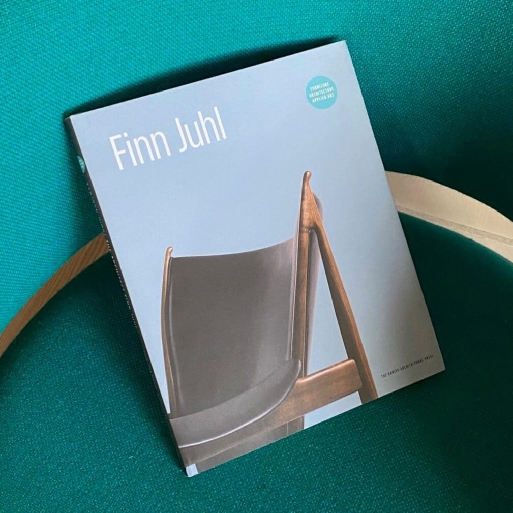 書籍 Danish Chairs / デンマークの椅子 | KOHSEKI