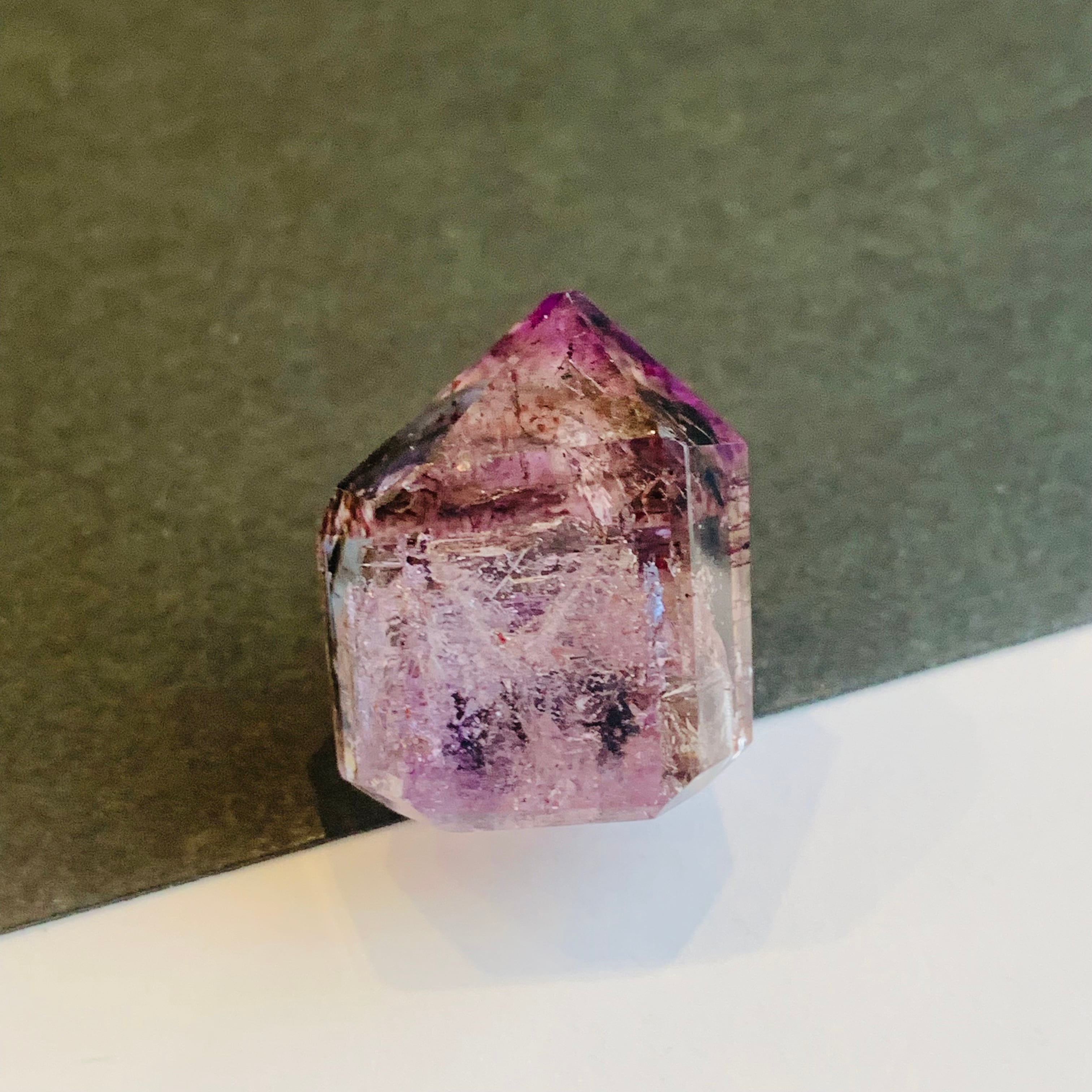 スーパーセブン 原石 アメジスト 45カラット 虹キラキラ