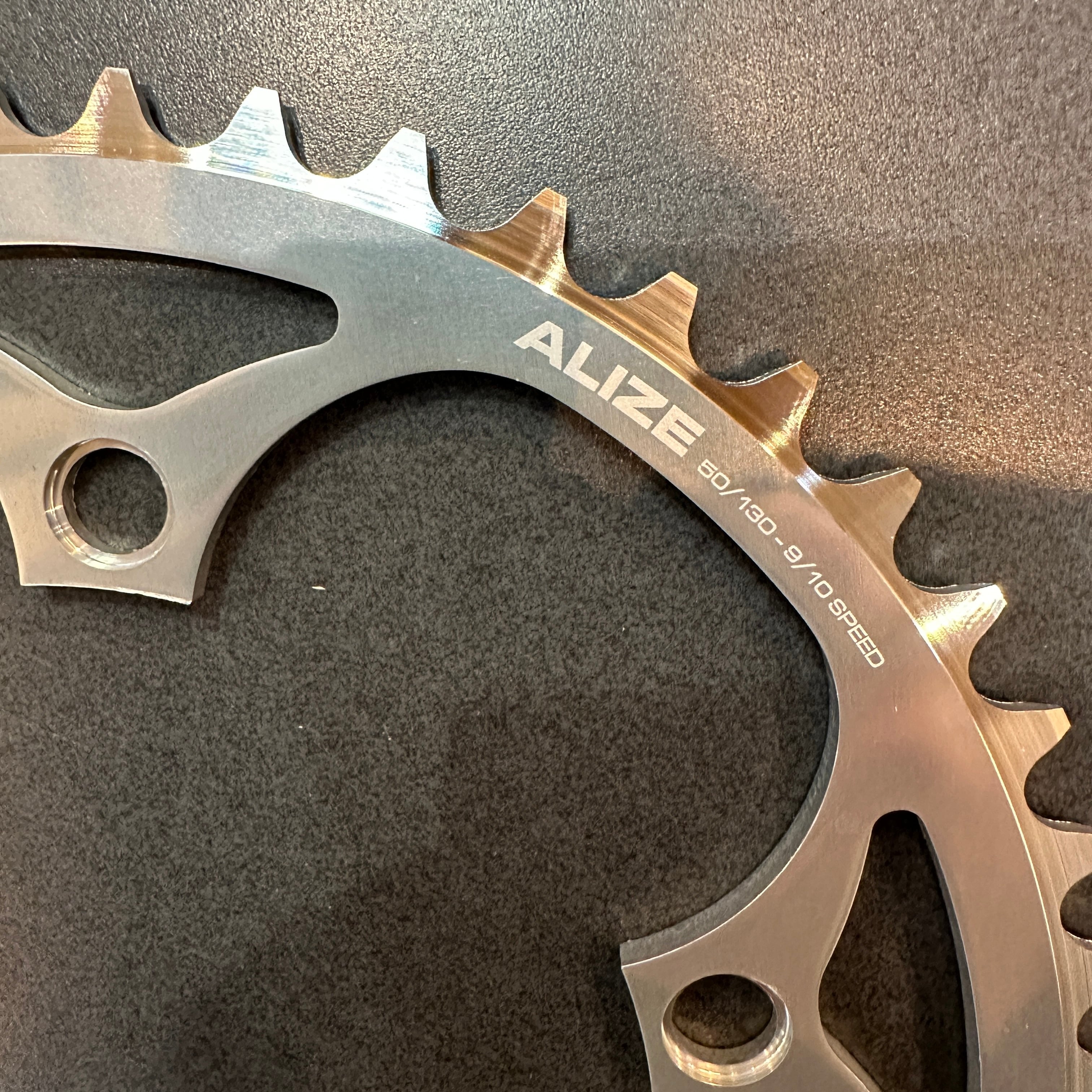 T.A.Alize Outer Chainring Silver 130PCD / 50T | LORO ONLINE STORE