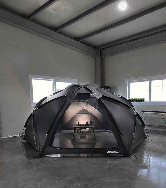 ACORN HOUSE 3.45 BLACK | groundcover