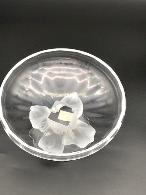 ラリック コンポート用の透明感のあるクリスタルガラスのお皿