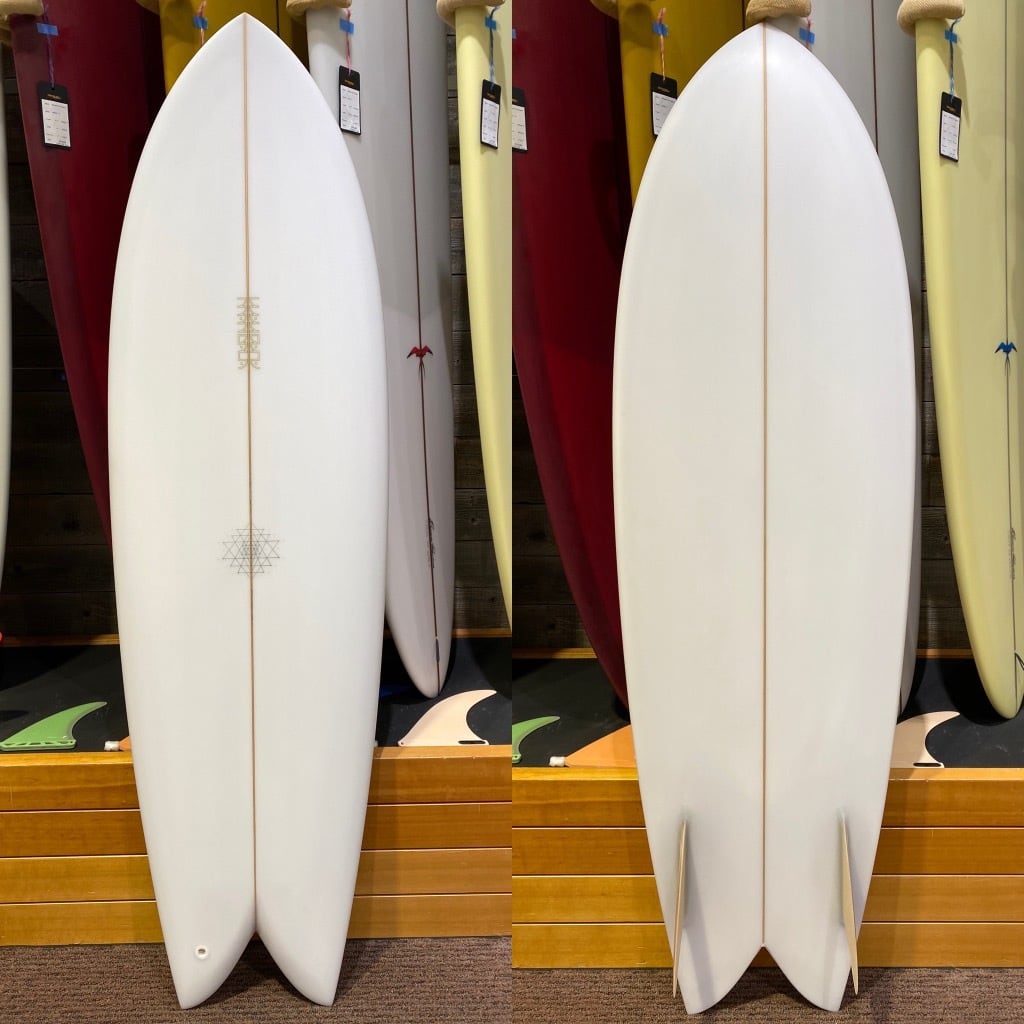 ぷる】マンダラ サンディエゴフィッシュ 5'8 ぷる】マンダラ