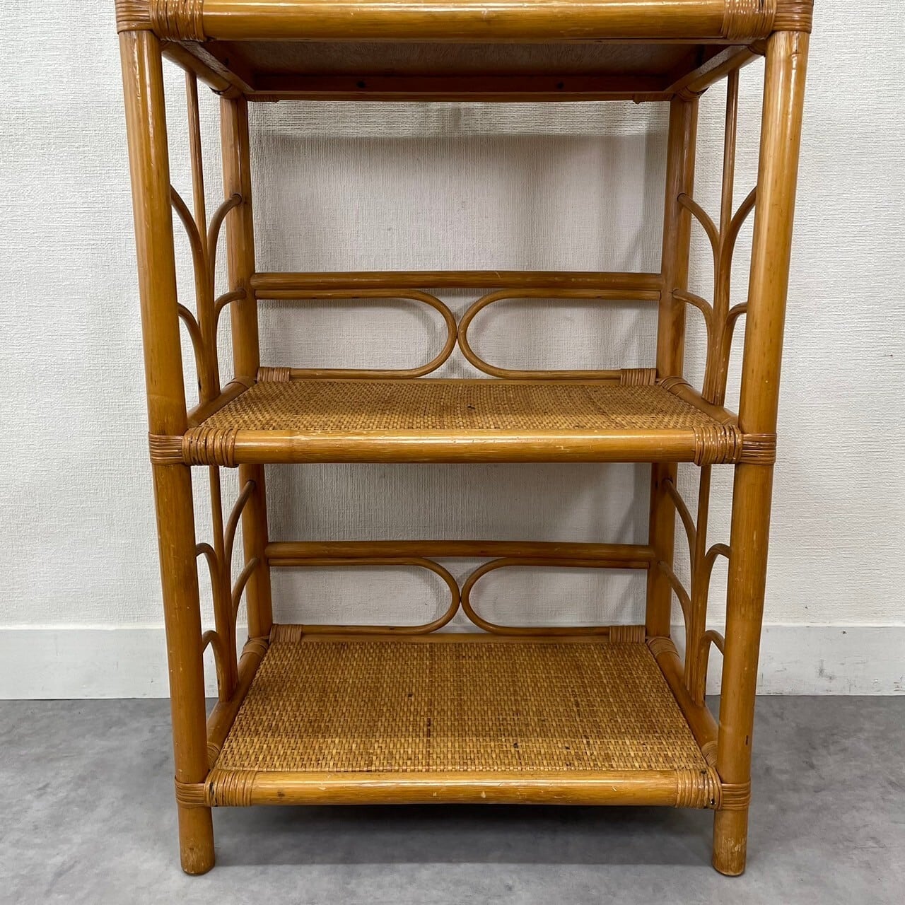 色合い素敵なヴィンテージラタンラック | meguri