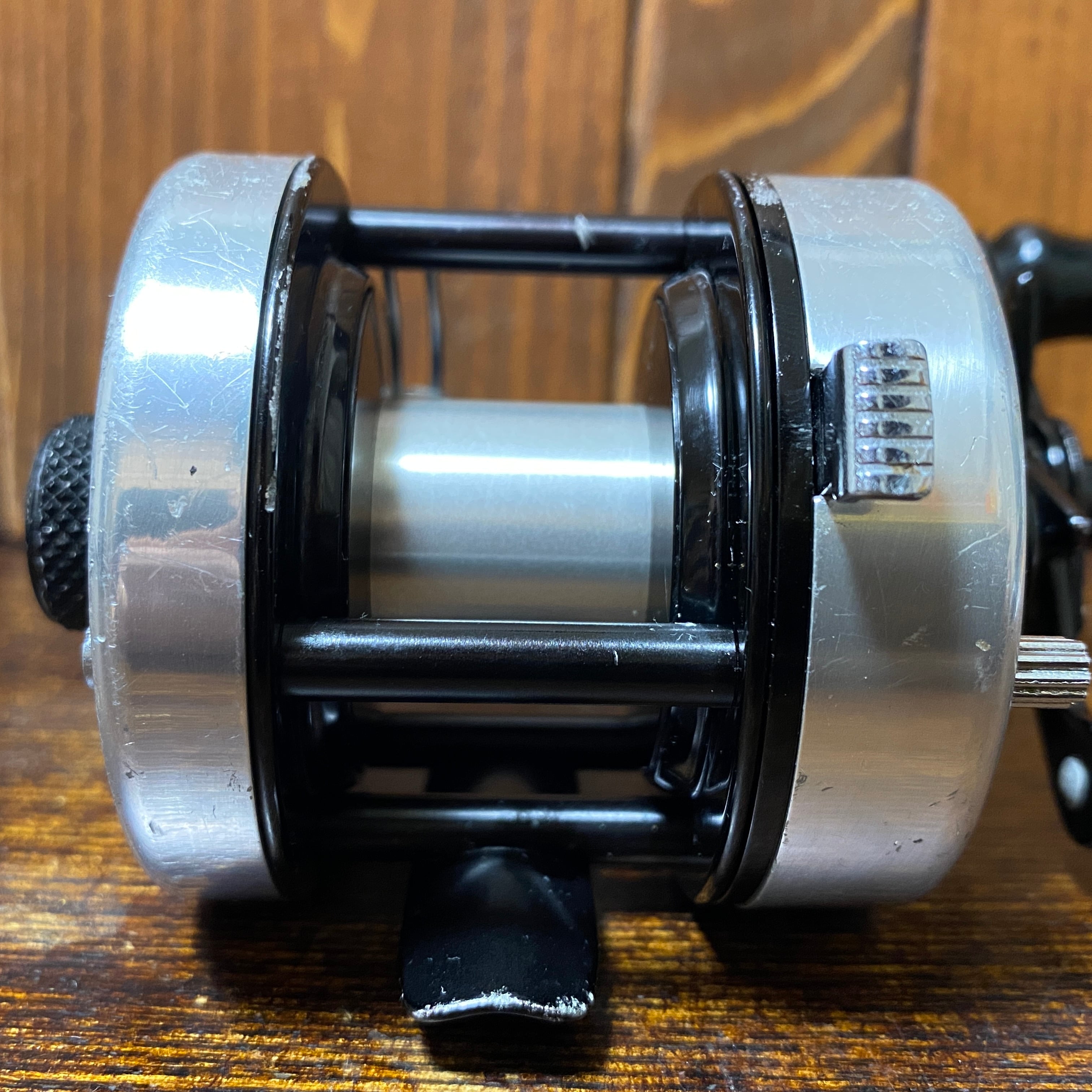 Pflueger 2600 model DB [4055] | Tackleshop GTA