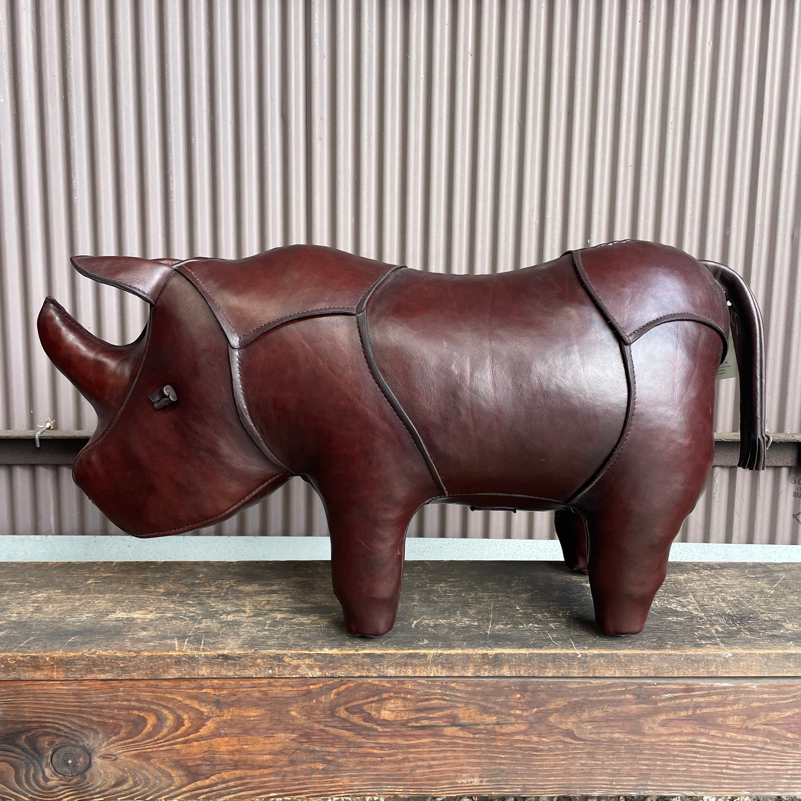 omersa / rhinoceros / cow leather / standard | Elephant House