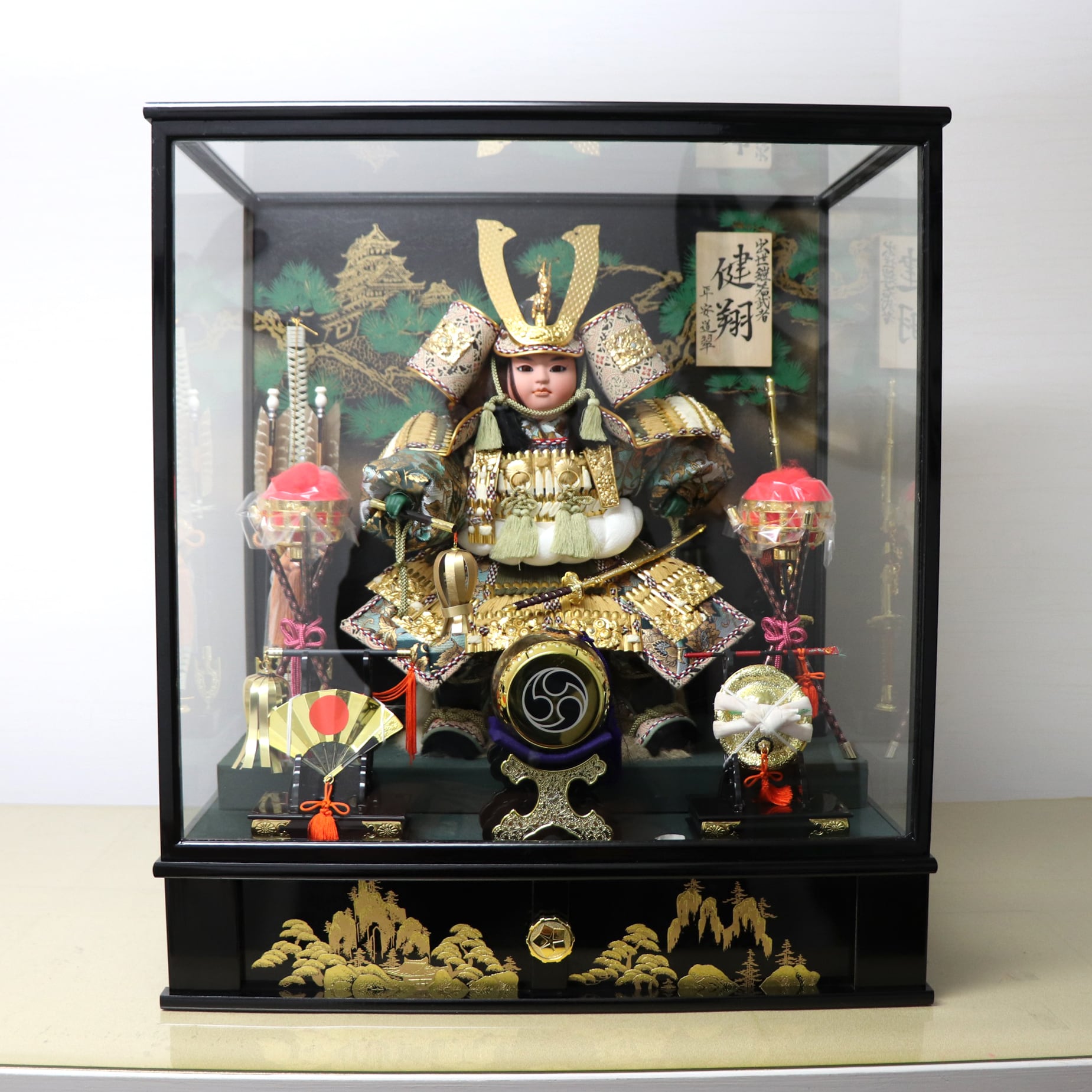 17代目秀月作童宝初陣大将8号オルゴール付 17代目秀月作童宝初陣