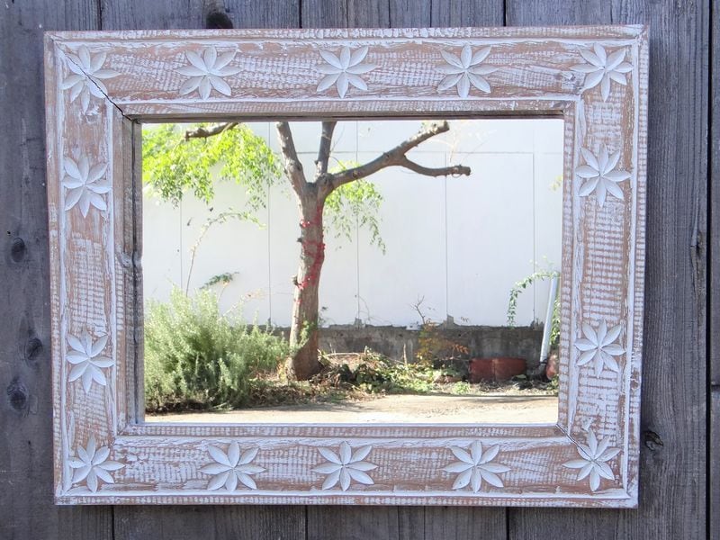 ミラー 壁掛け 木製 ウッド フレーム おしゃれ 木彫り レリーフ