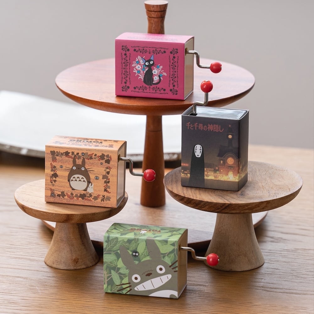 となりのトトロ 手巻きオルゴール 木目（5008） | すすのこ商店