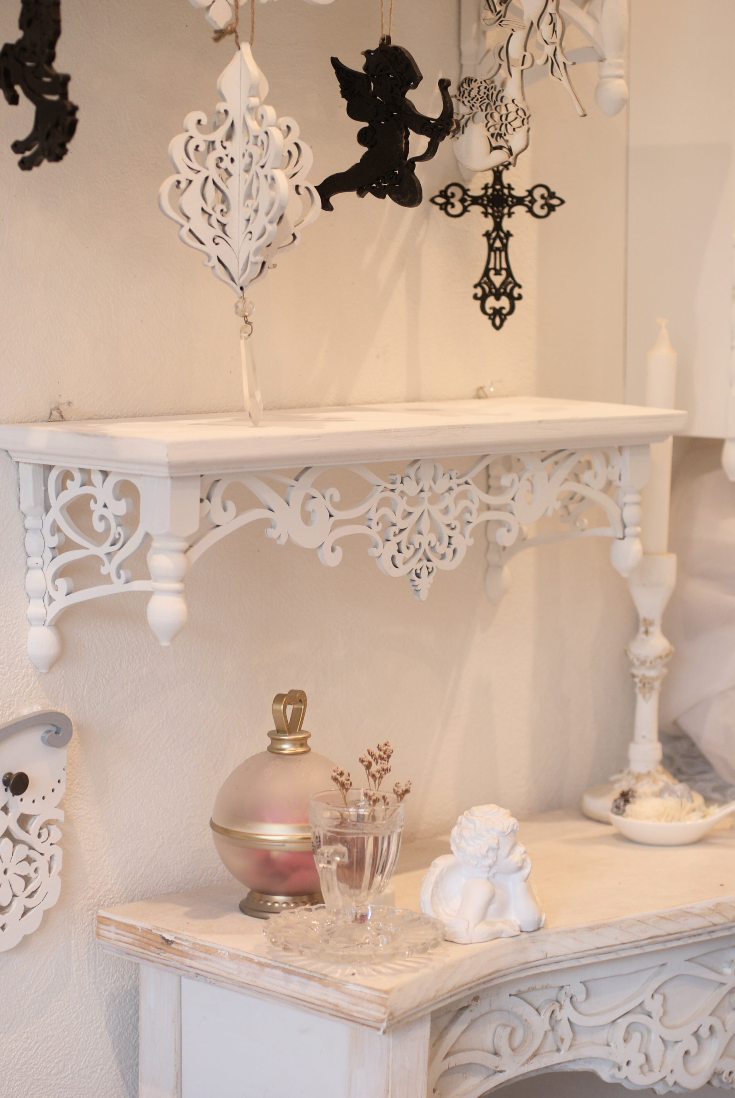 ムニュムニュ シェルフ 棚 薔薇 モチーフ シャビー シャビーシック