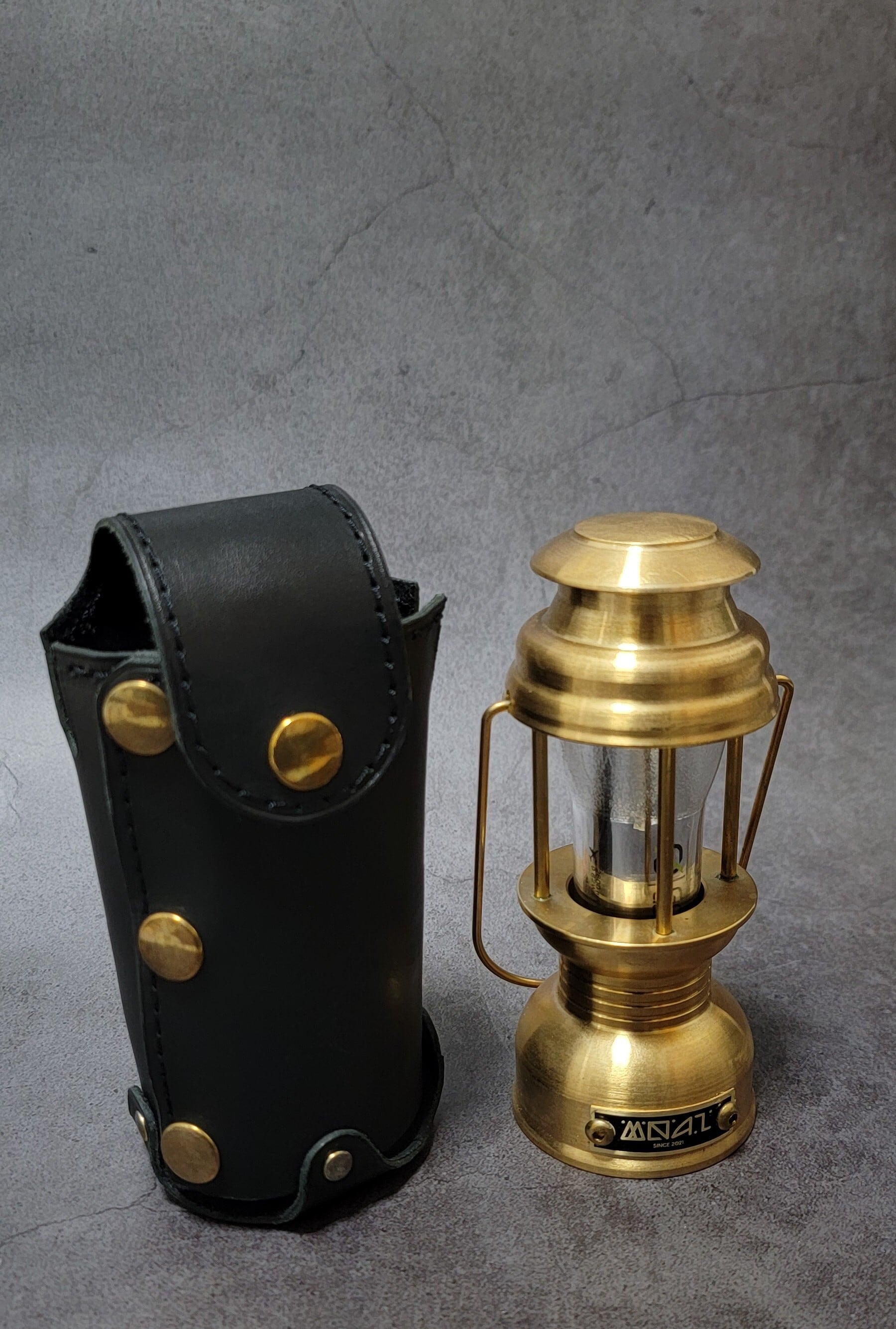 予約販売】 Goal Zero（ゴールゼロ) 用 ランタンパーツ用 革ケース | MOAI