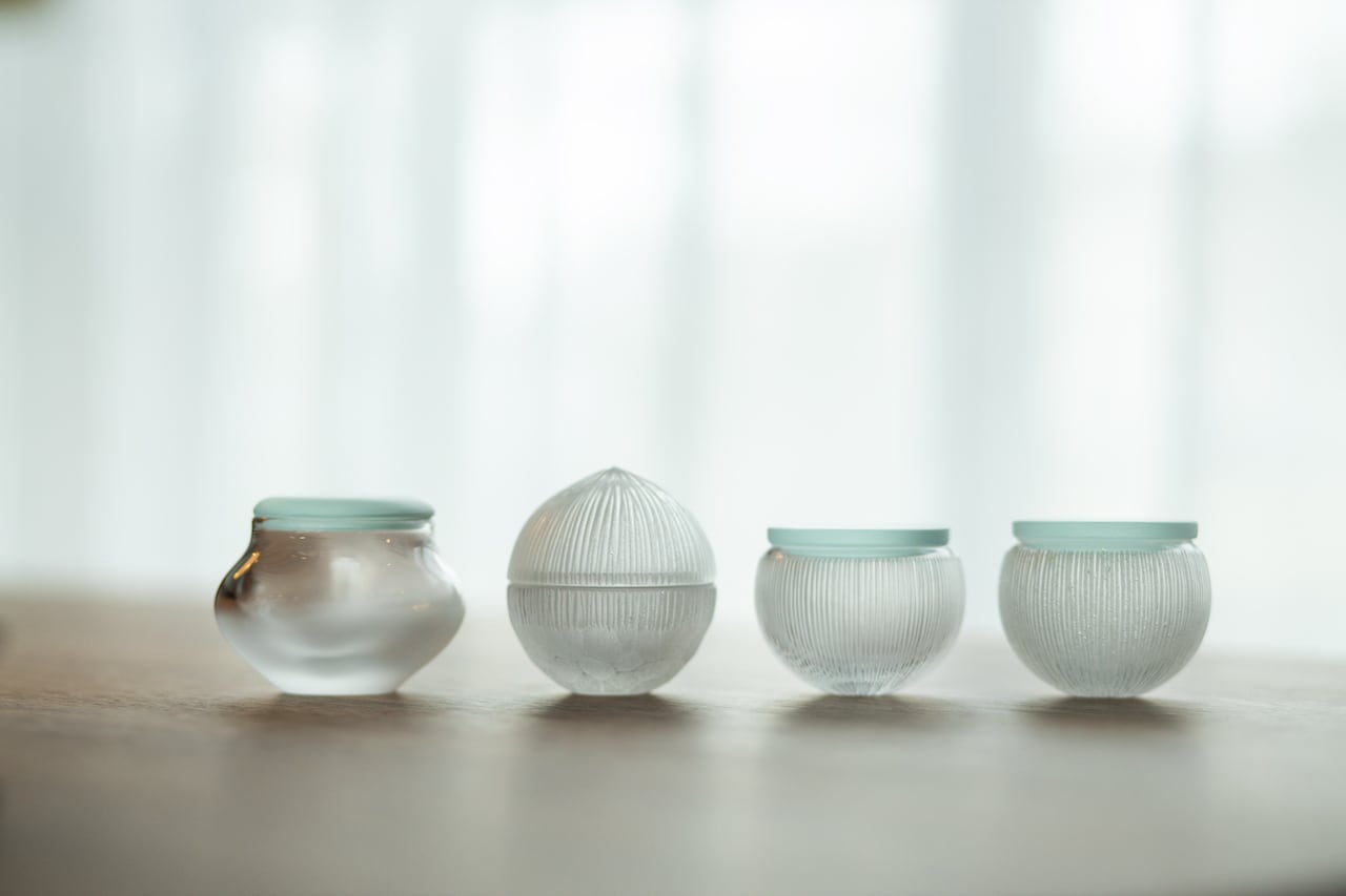 ボンボニエール「くもい」 ｜ 小路口 力恵 (ガラス作家) | 水と匠 公式