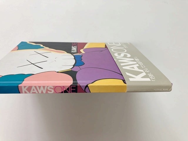 カウズ KAWS 