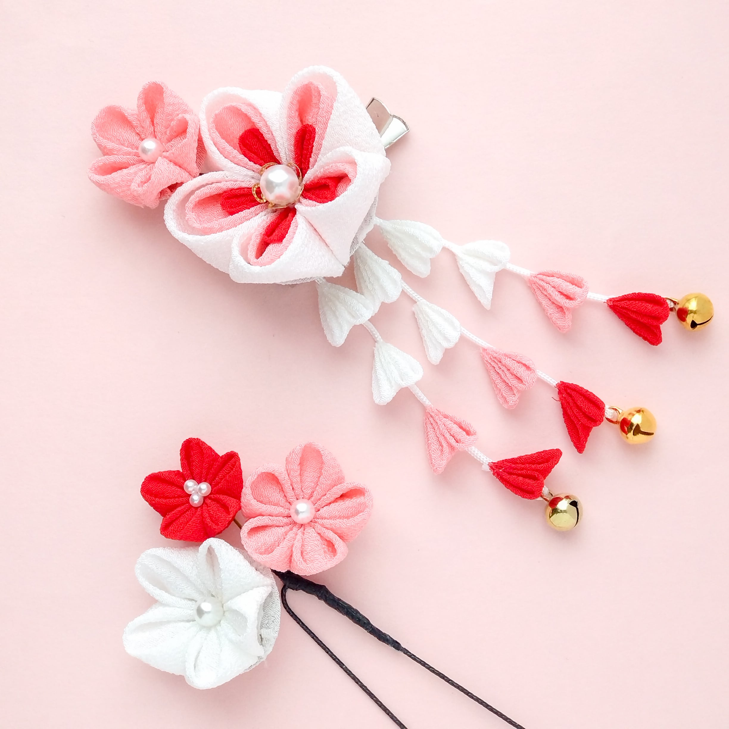 ☆重ね梅 白 髪飾り2点セット | 花包み