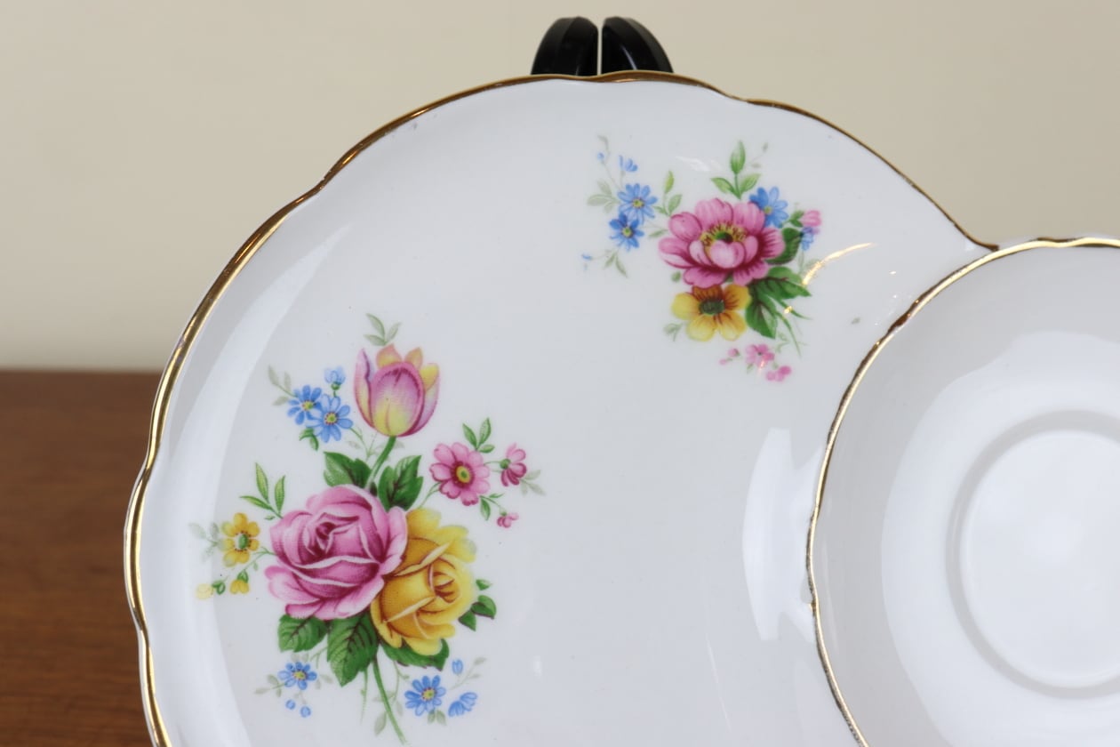 ロイヤルスタッフォード スナックセット カップ＆トレイ 花柄