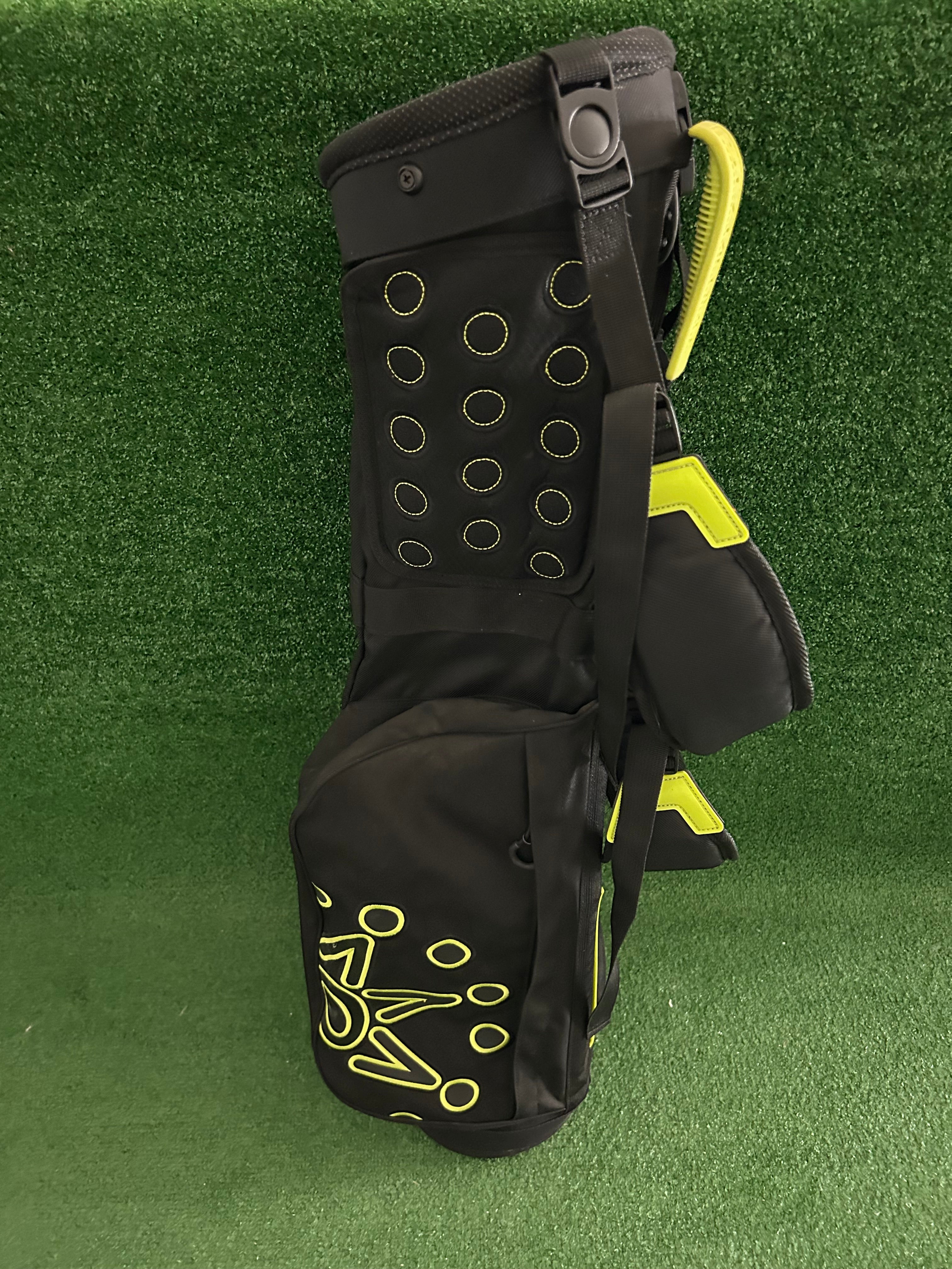 Titleist Scotty Cameron Members Only Limited Release Sunday Carry