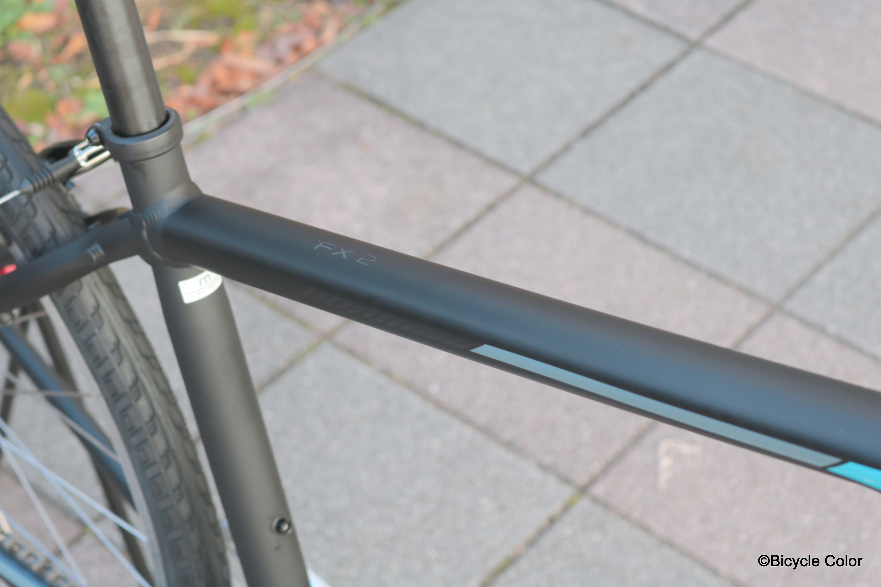 TREK(トレック)最新2019年モデル！定番クロスバイクFX2！人気の高い