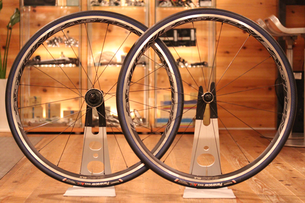 イーストンの誇るアルミクリンチャーの集大成 EASTON（イーストン