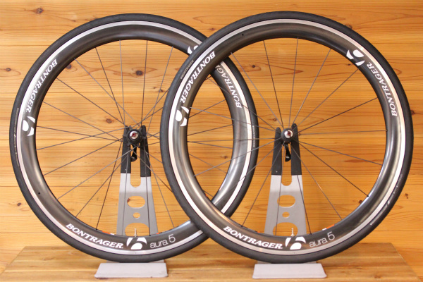 平地巡航はアルミリム・カーボンカウルのBONTRAGER Aura 5がオススメ