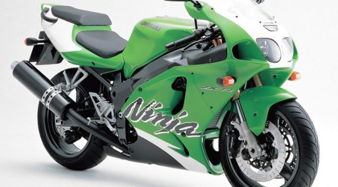 問題児レーサー ZX-7R/RR (ZX750P/N) -since 1996- - バイクの系譜