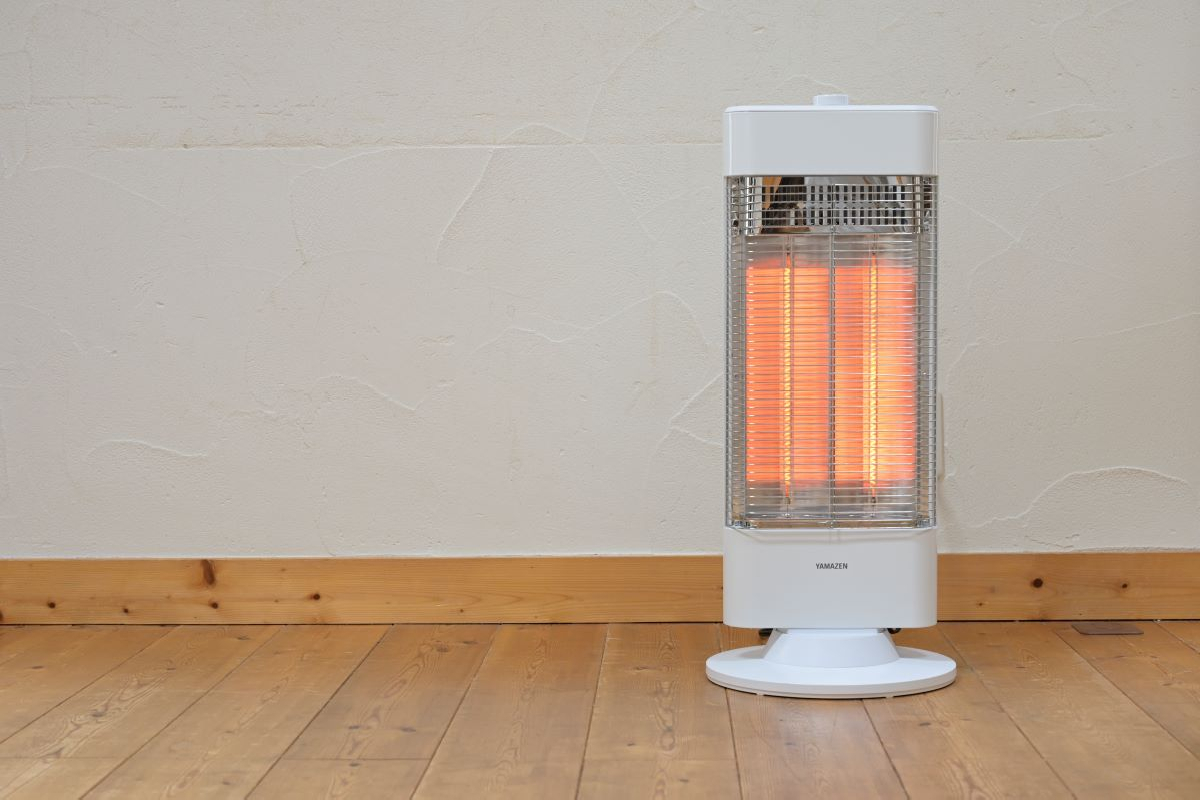 商品情報_カーボンヒーター（900/450W) | 山善の商品情報サイト