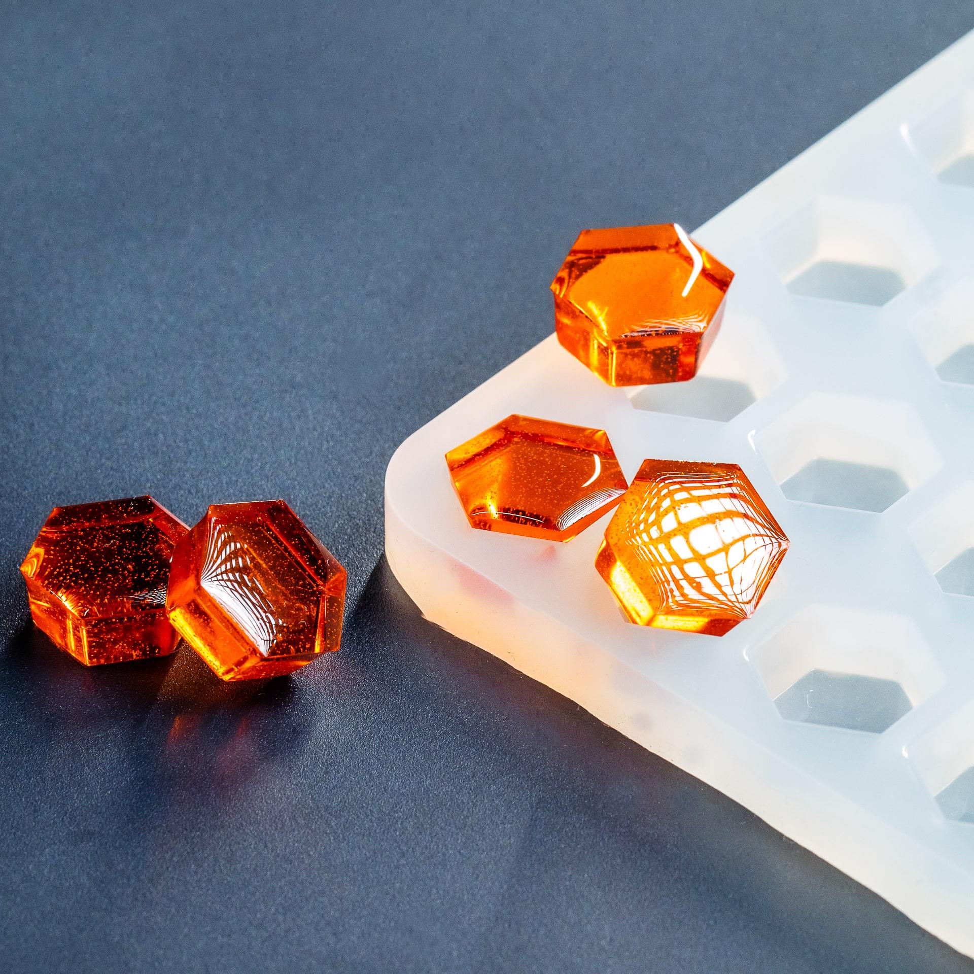 1.25mL Hexagon Candy Depositor Mold - 228 Cavities - 22104 – Bold