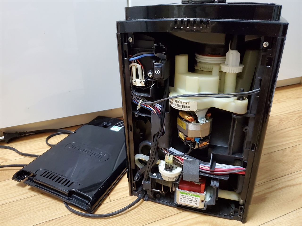 デロンギ マグニフィカSの分解・清掃 - 車輪日記