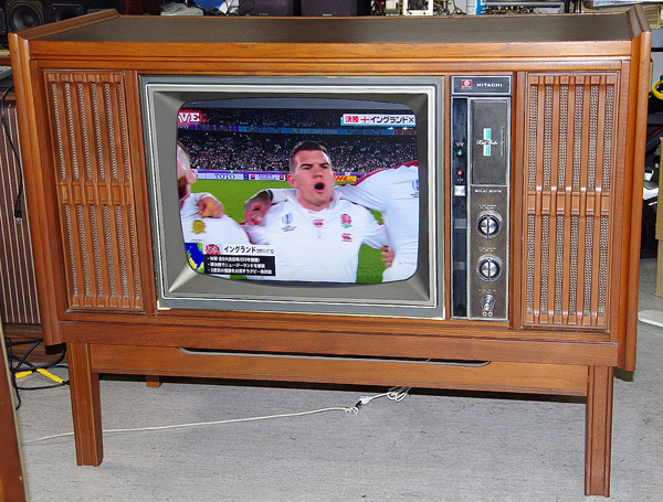 ◇1971年製日立22インチブラウン管カラーテレビ「CTT-940L」が液晶